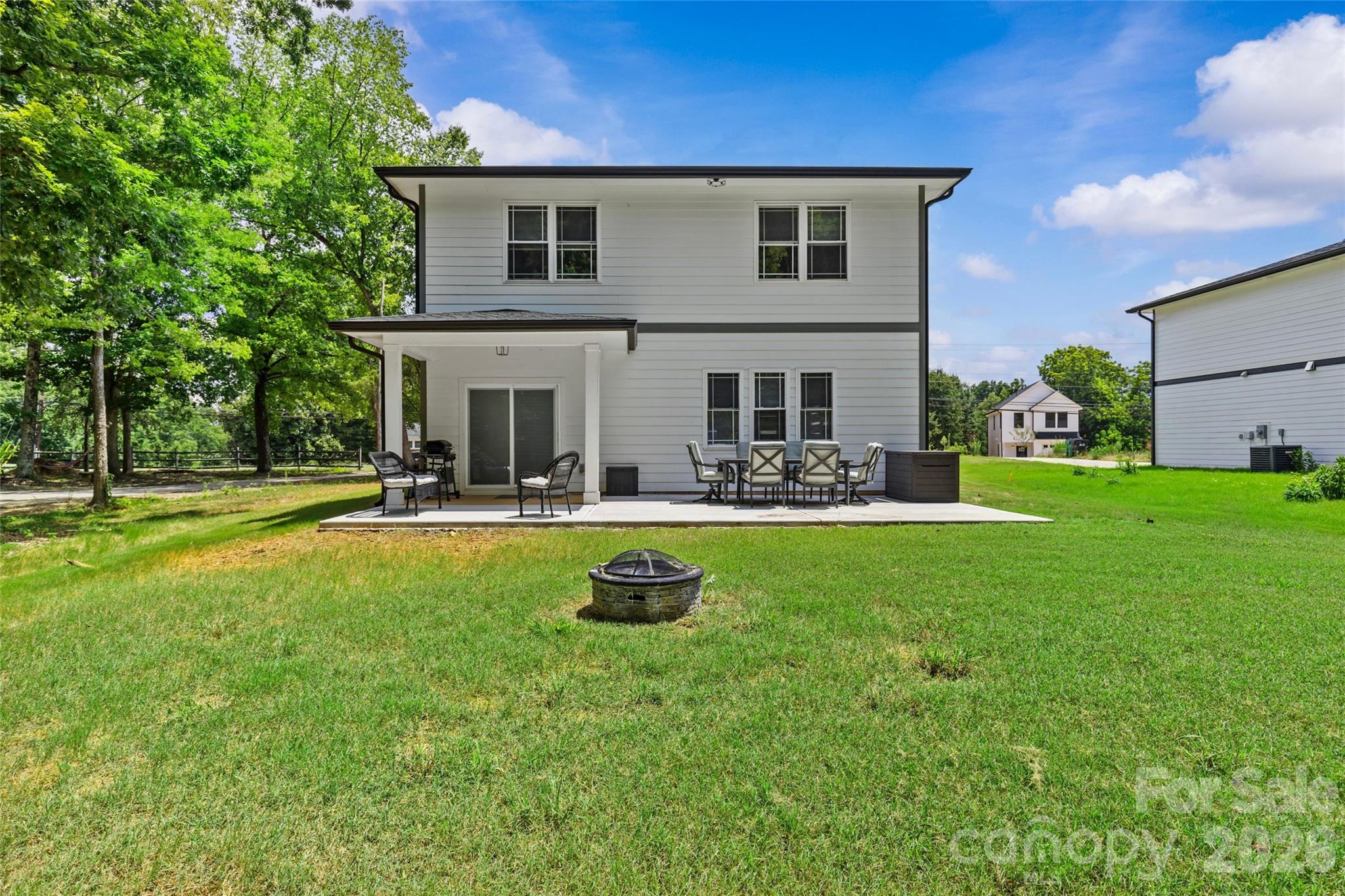 8925 Harrisburg Road