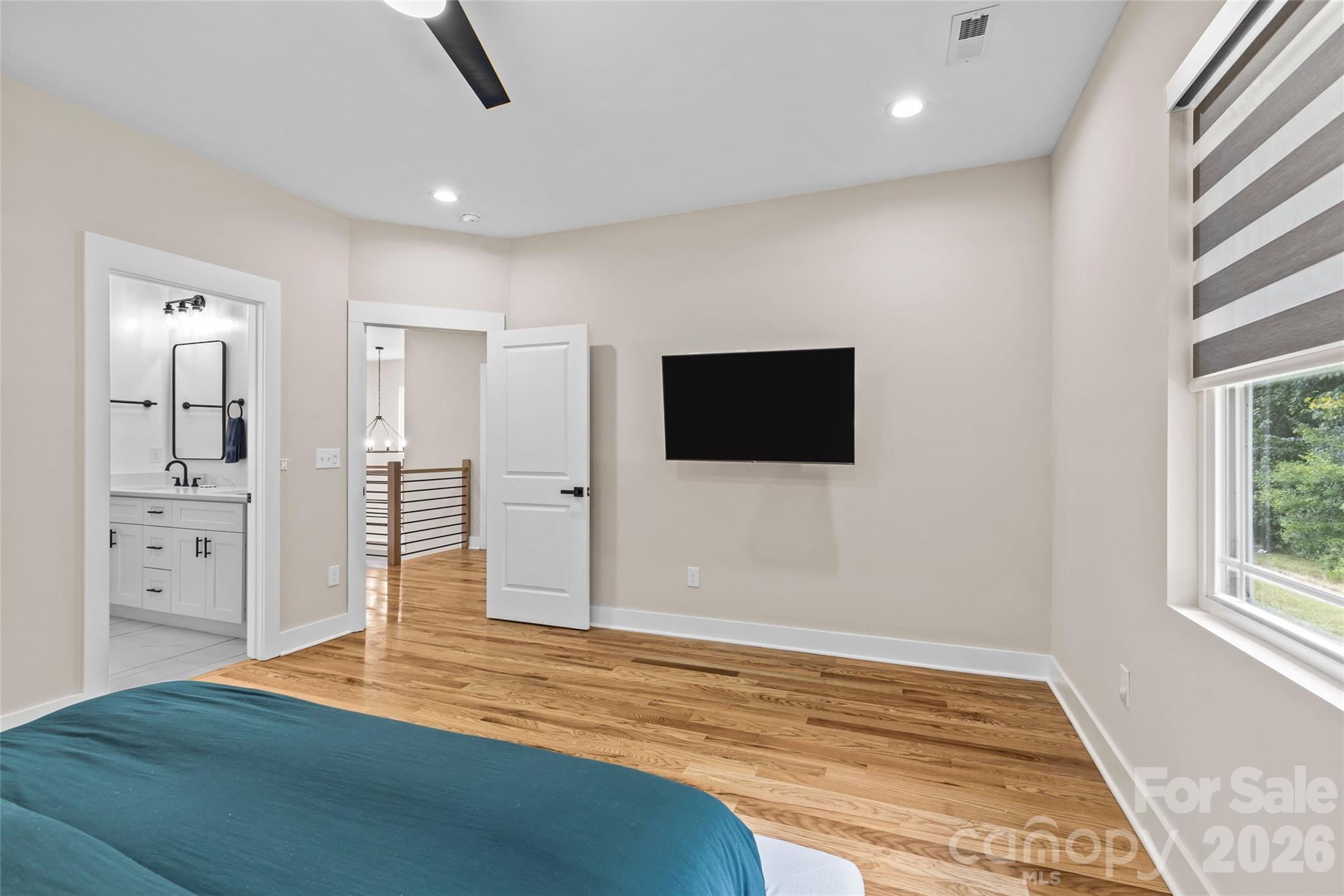 8925 Harrisburg Road