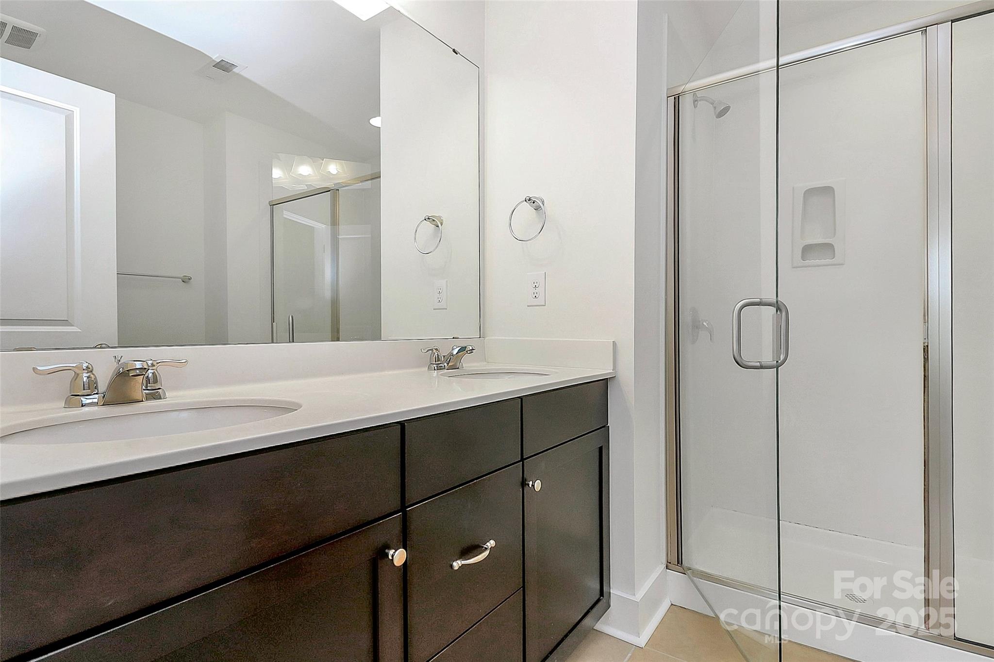 2564 Tranquil Oak Place