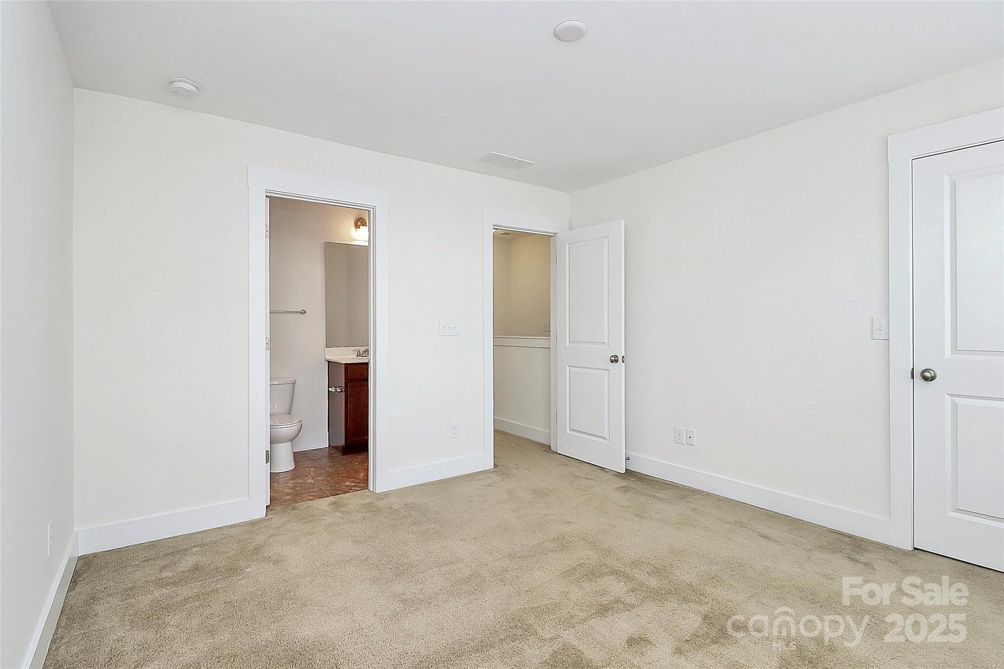 2564 Tranquil Oak Place