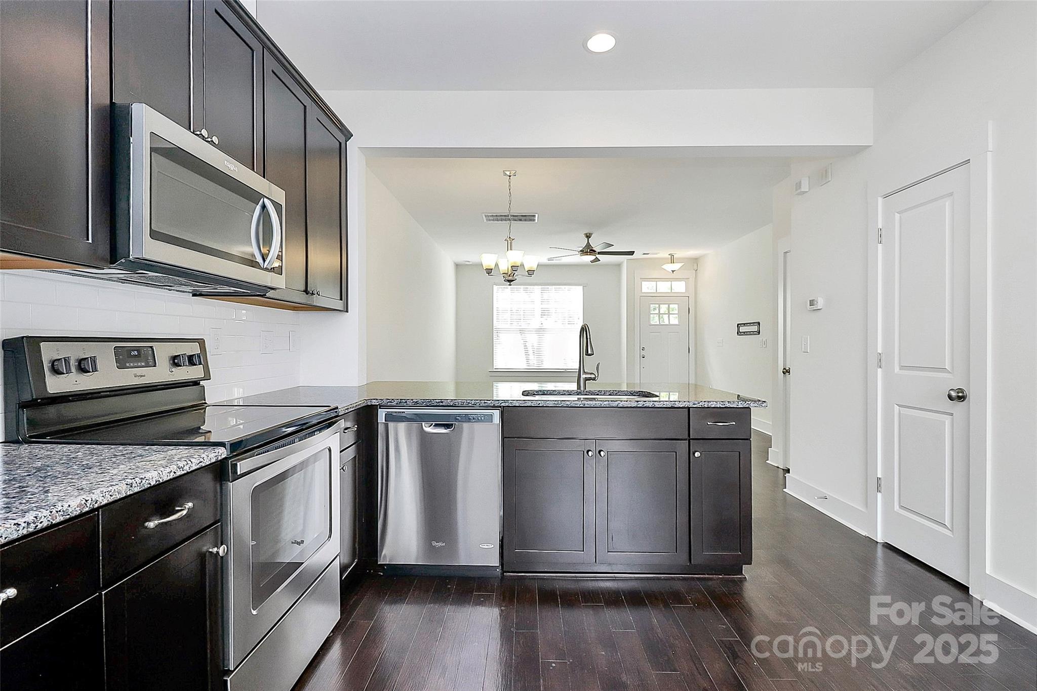 2564 Tranquil Oak Place