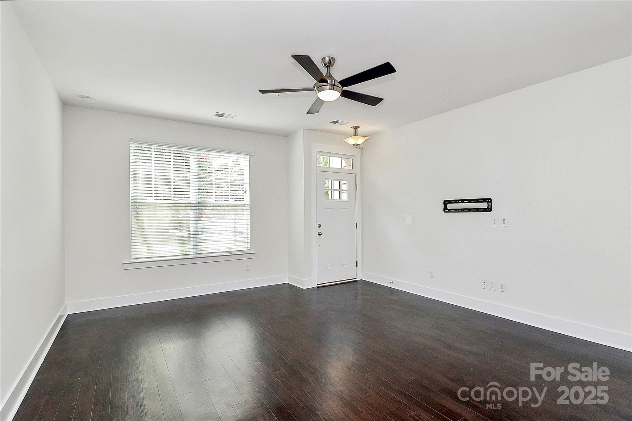 2564 Tranquil Oak Place