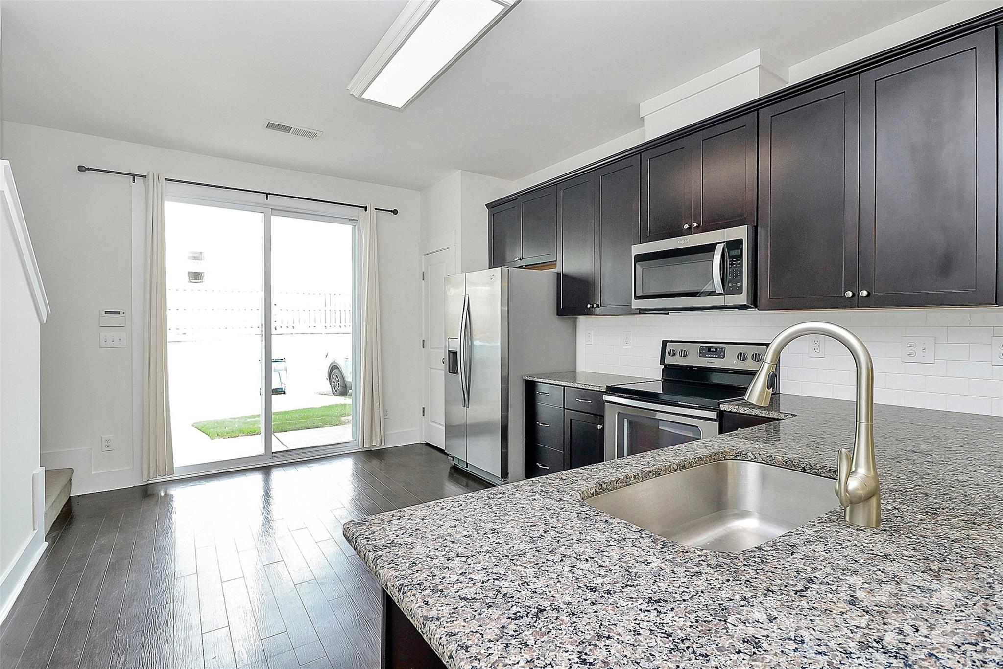 2564 Tranquil Oak Place