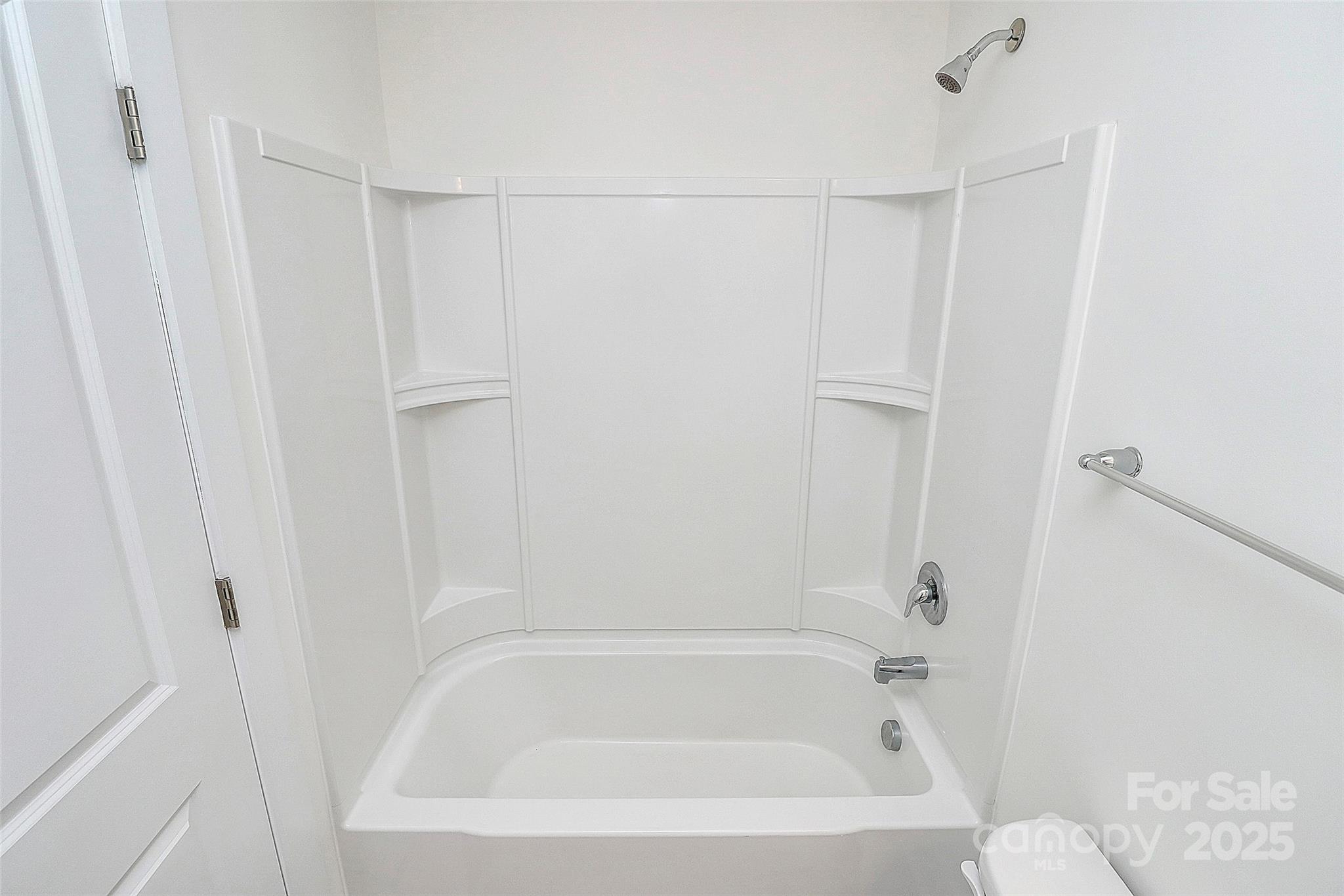 2564 Tranquil Oak Place