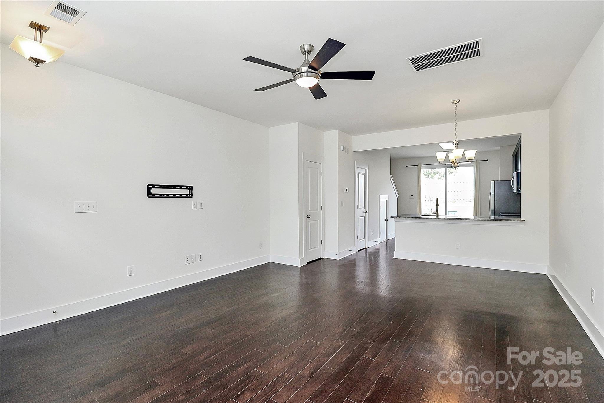 2564 Tranquil Oak Place