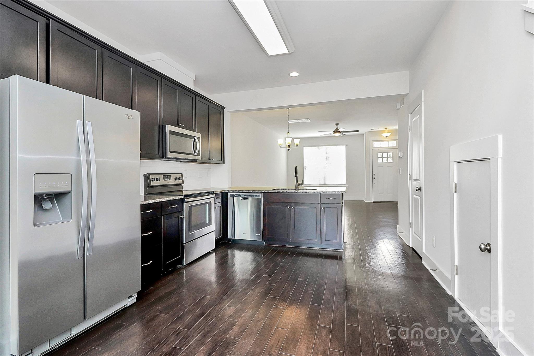 2564 Tranquil Oak Place