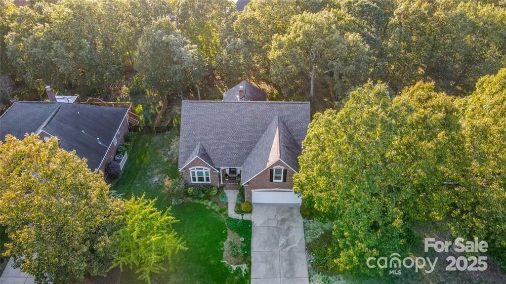 1932 MILLBROOK Lane