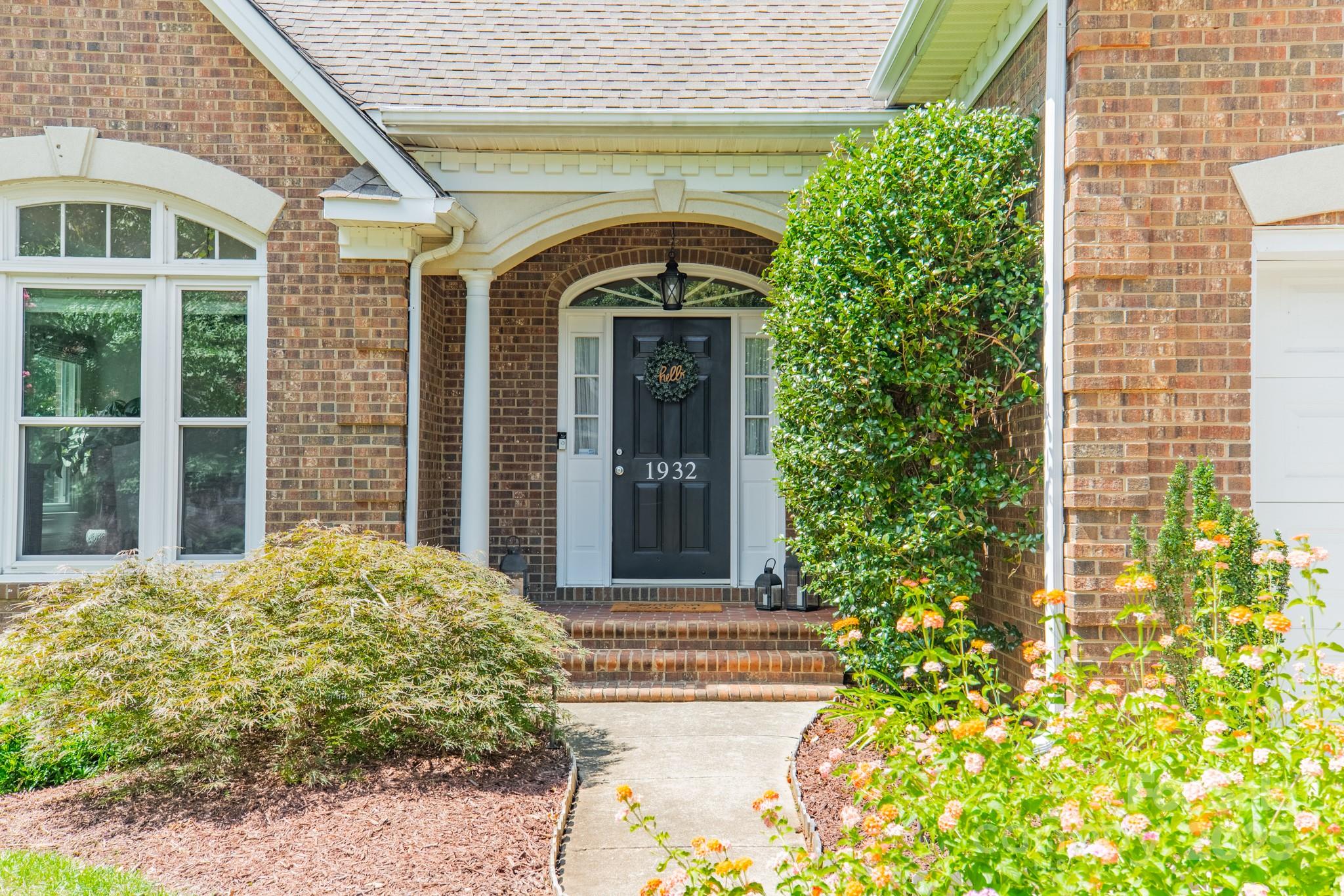 1932 MILLBROOK Lane