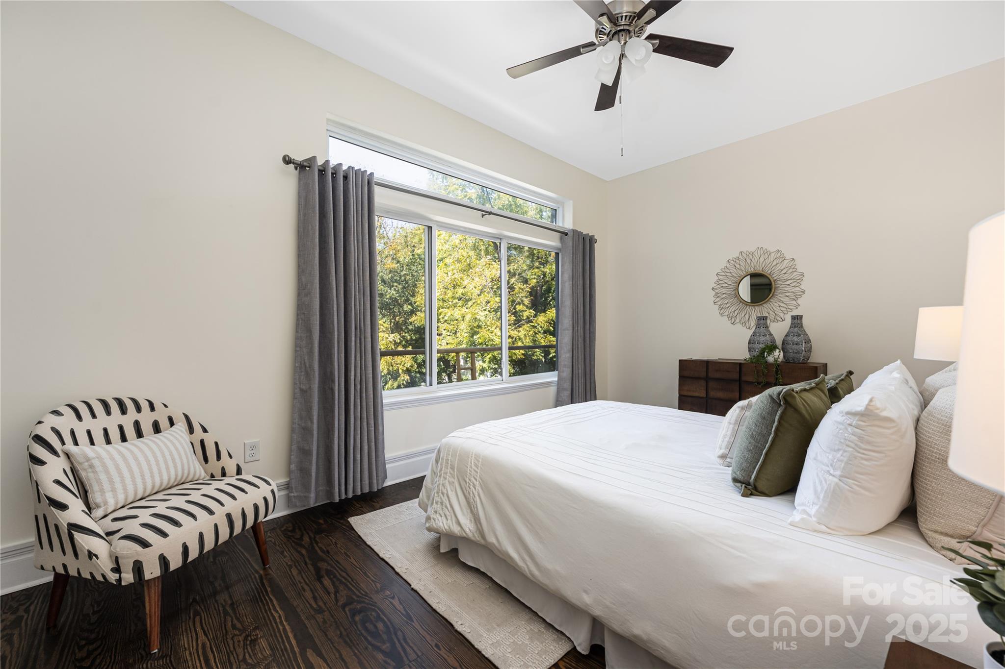 404 N Laurel Avenue Unit: 28