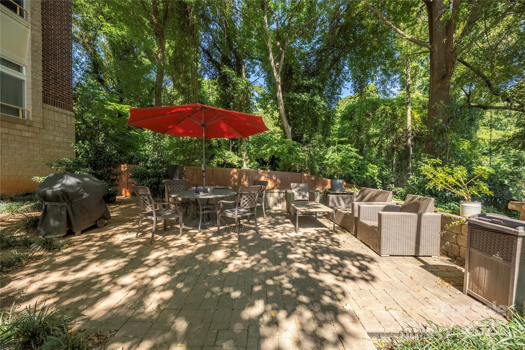 404 N Laurel Avenue Unit: 28