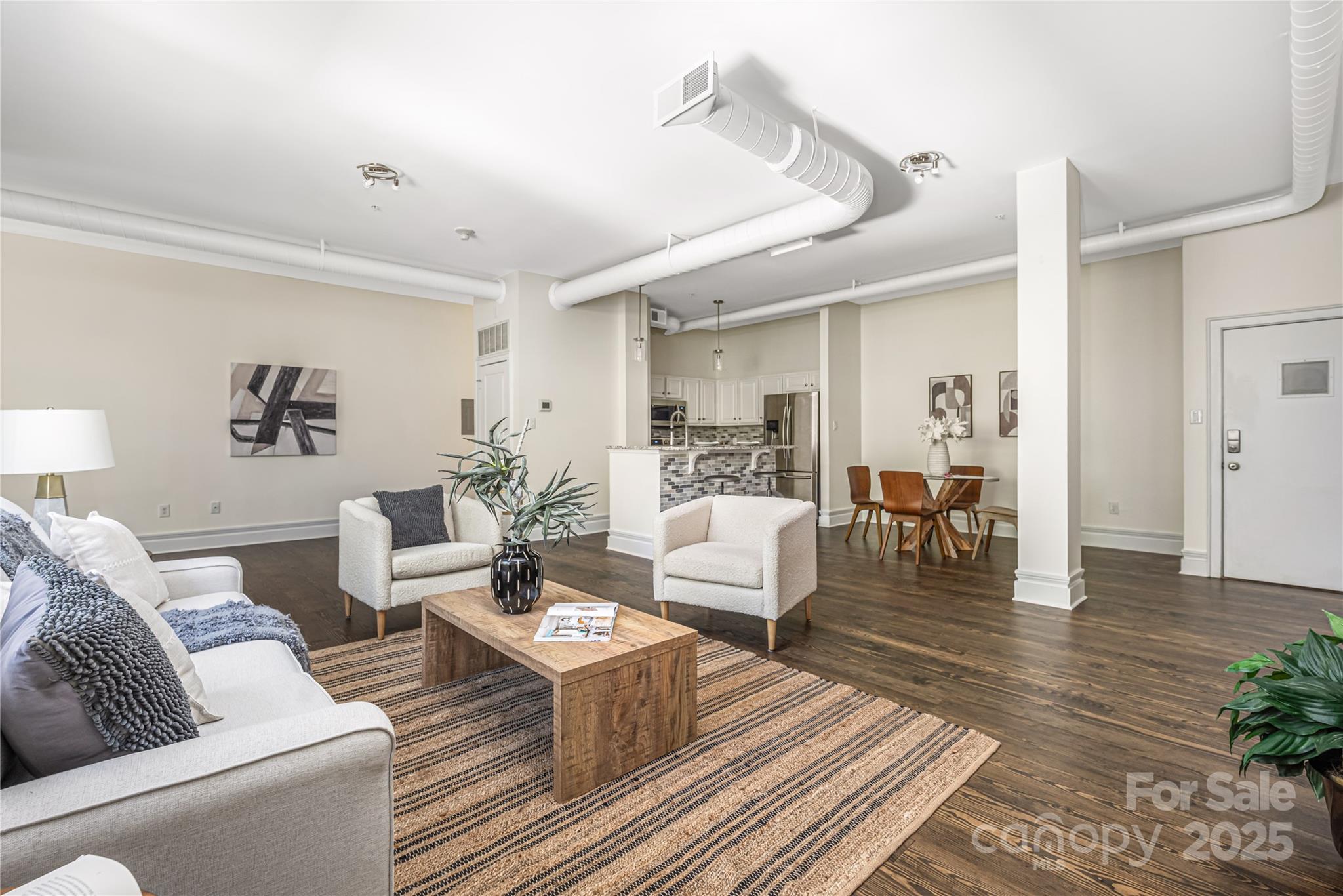 404 N Laurel Avenue Unit: 28