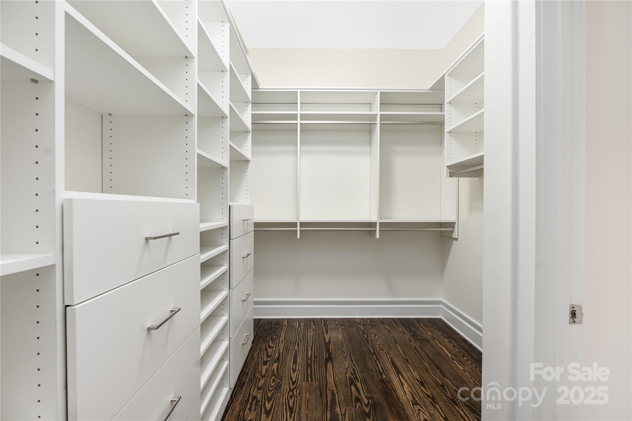 404 N Laurel Avenue Unit: 28