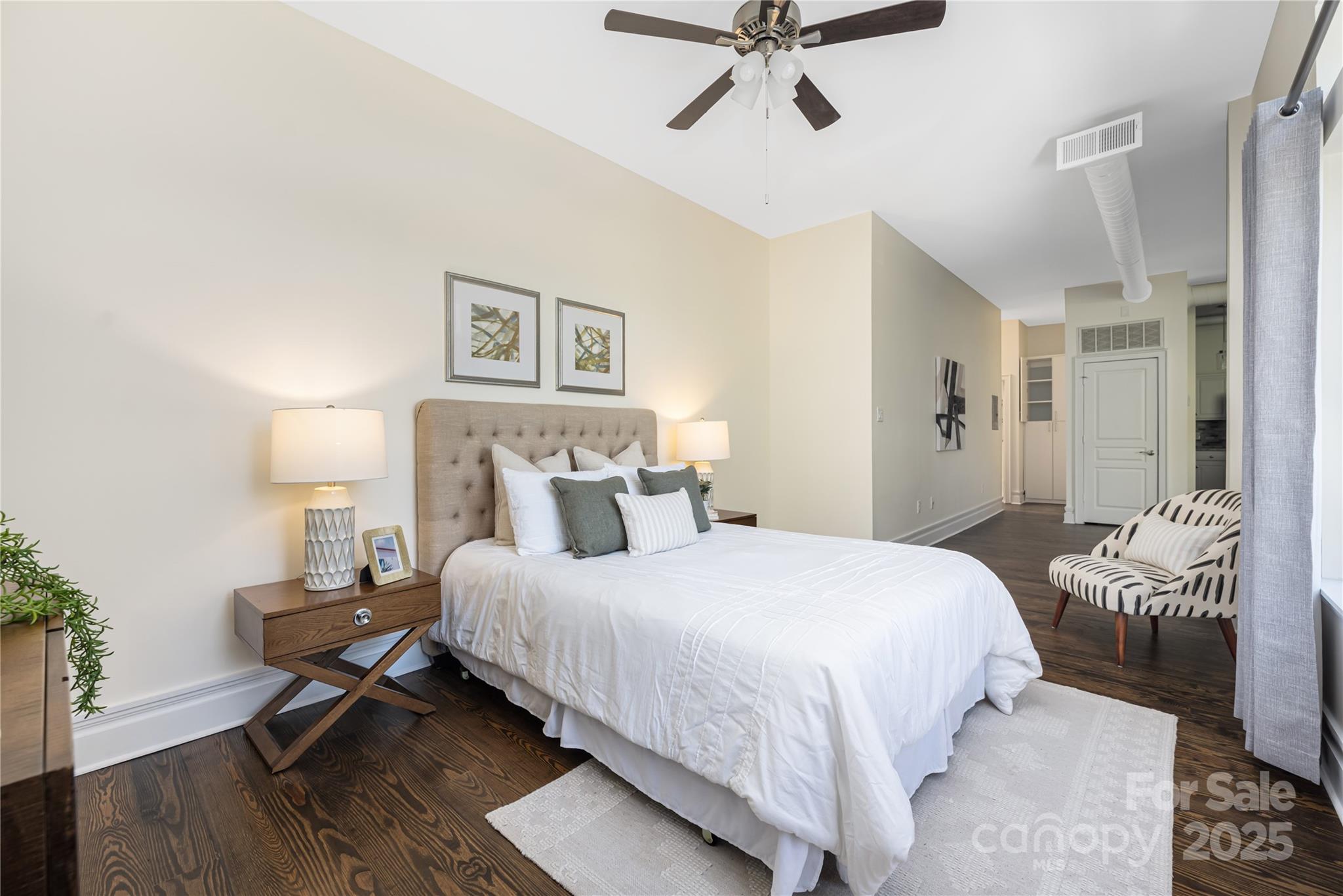 404 N Laurel Avenue Unit: 28