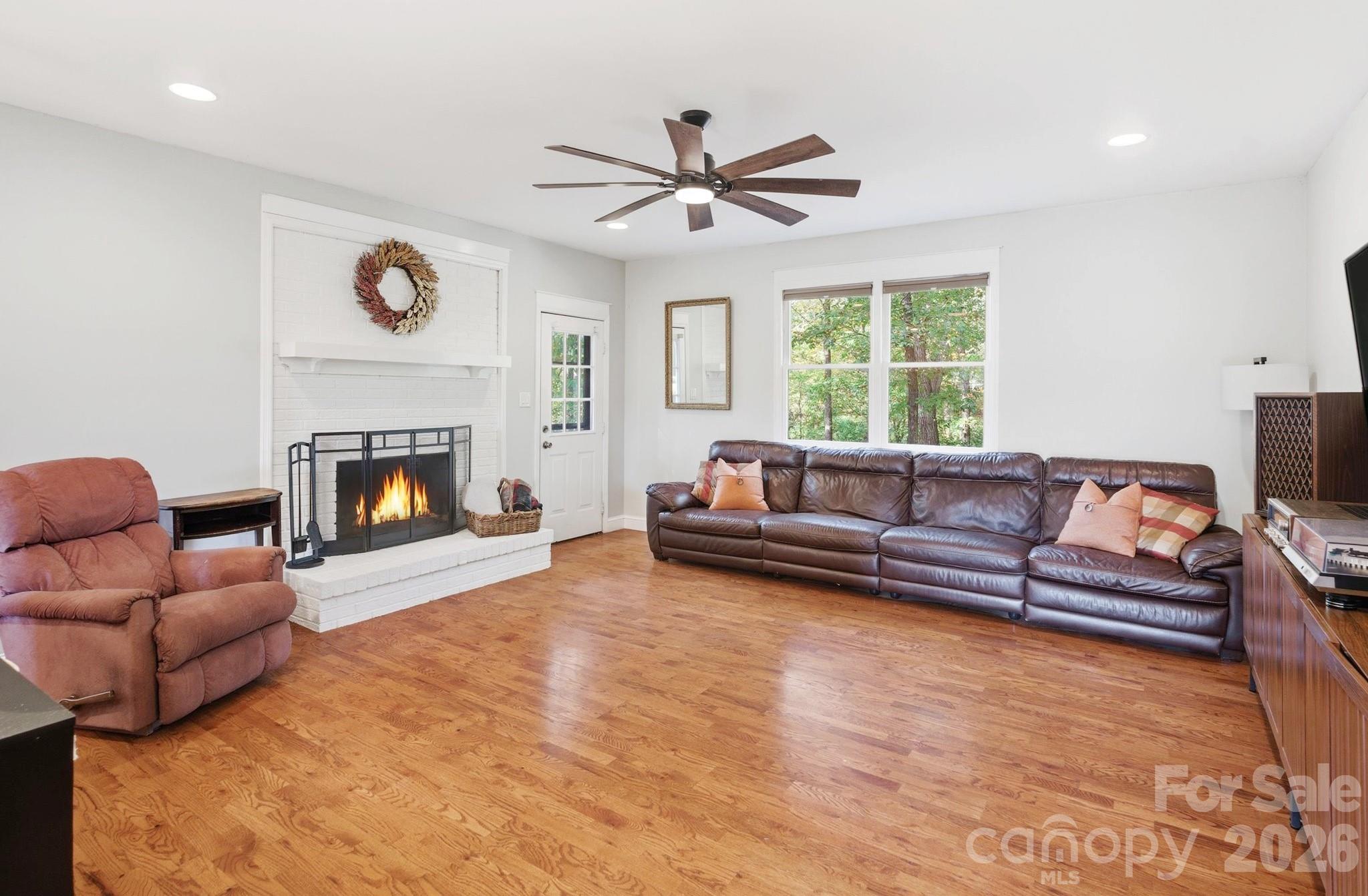 2622 Lancaster Highway