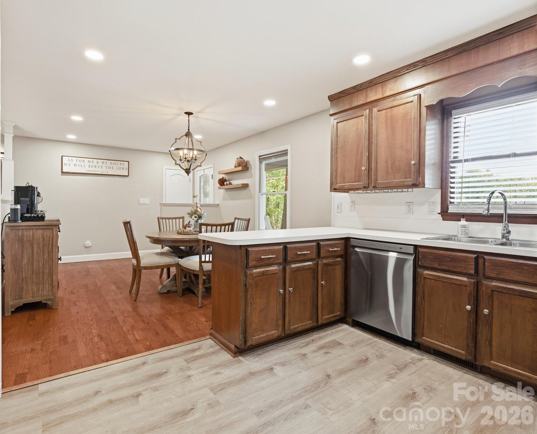 2622 Lancaster Highway