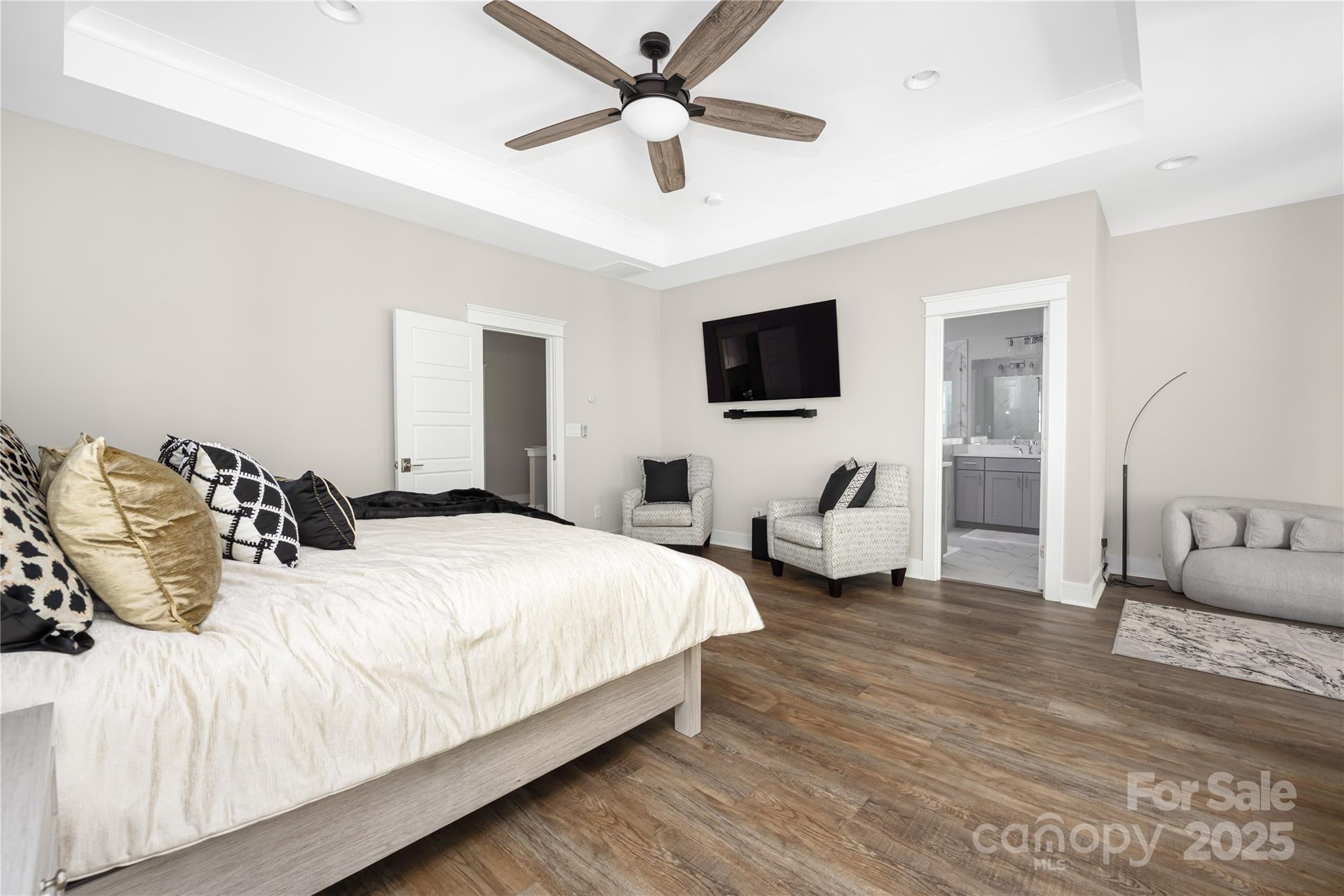 208 Ambleside Village Lane