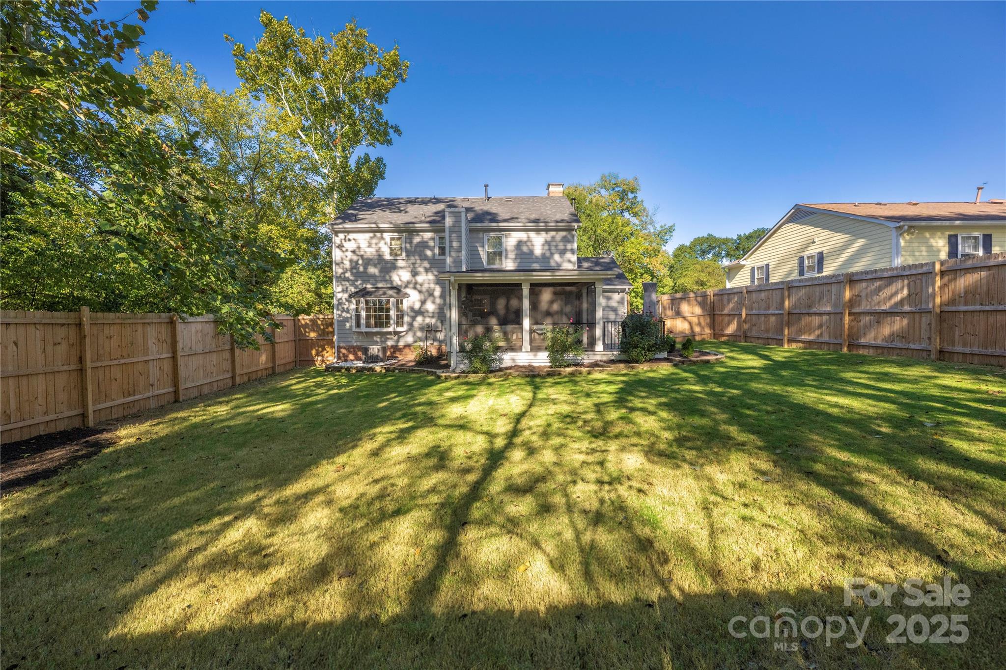 2526 Turnberry Lane