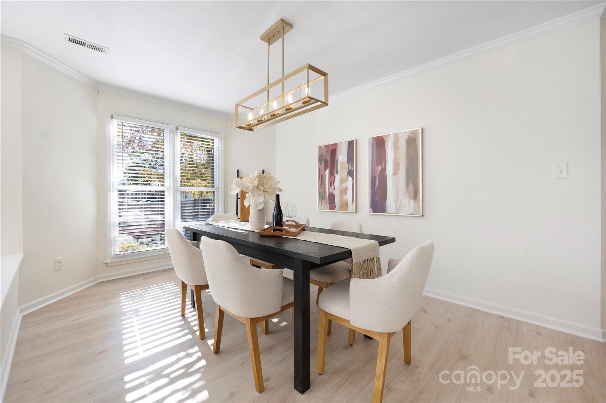 2719 Selwyn Avenue Unit: 13