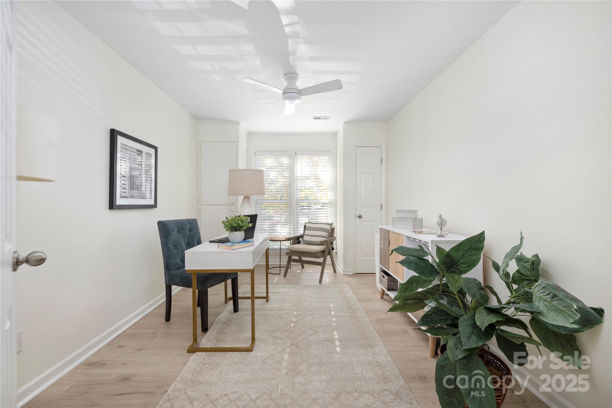 2719 Selwyn Avenue Unit: 13
