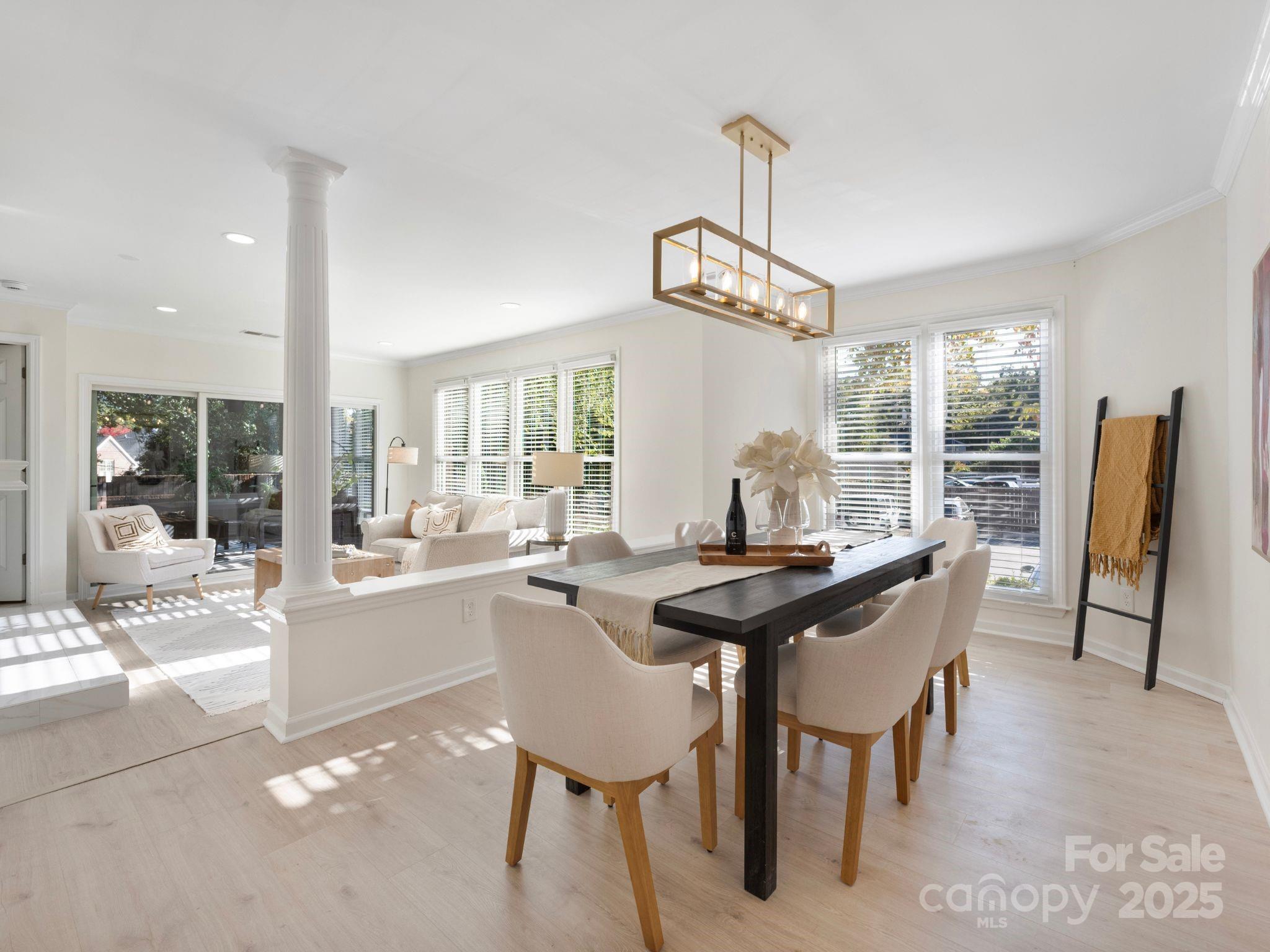 2719 Selwyn Avenue Unit: 13