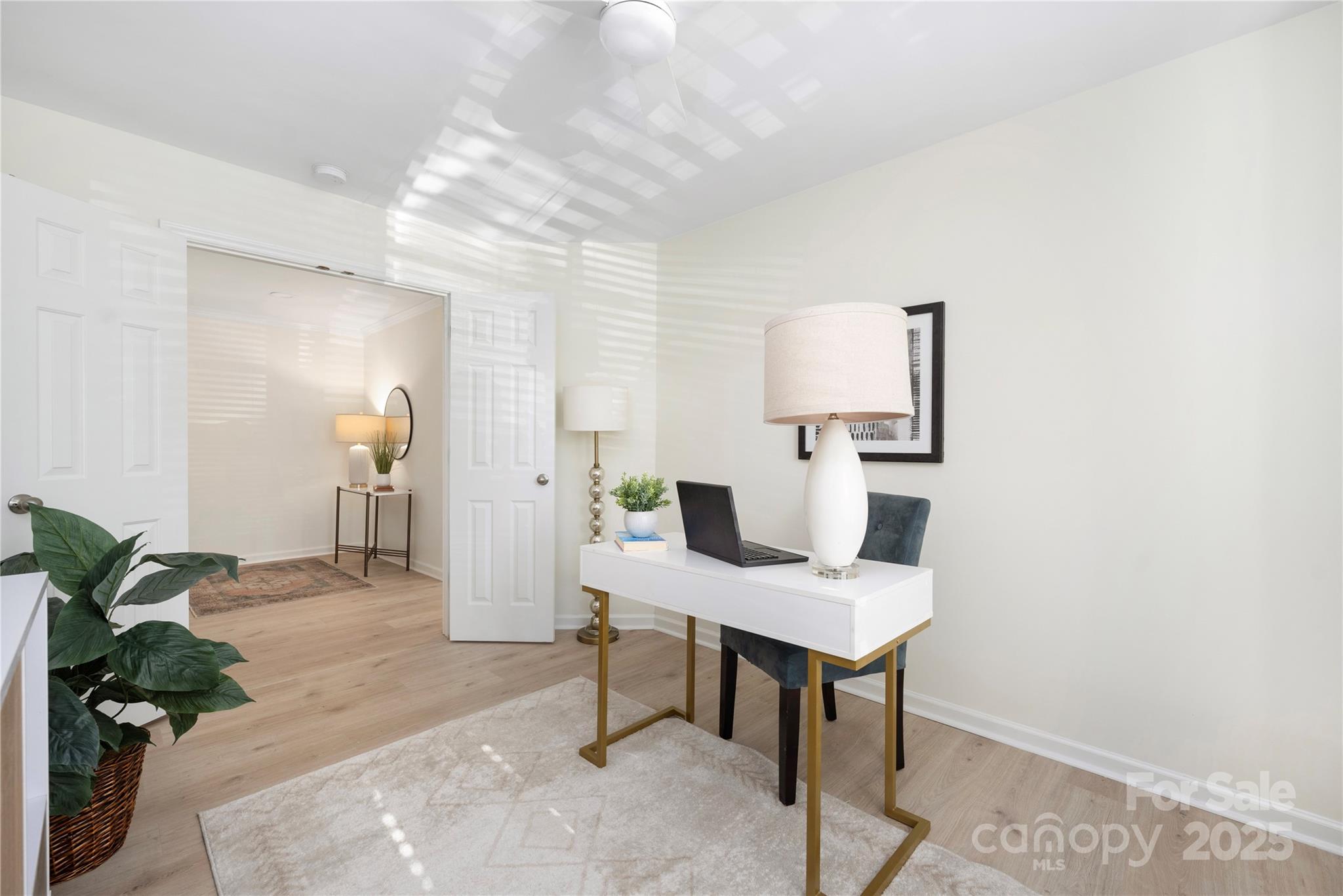 2719 Selwyn Avenue Unit: 13