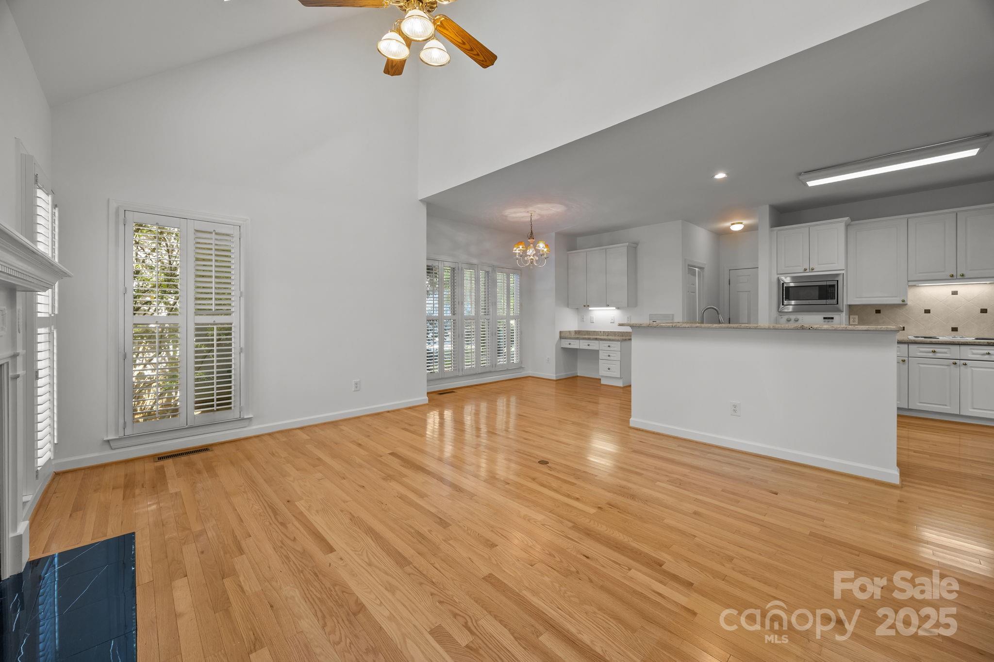 9105 SANDPIPER Drive