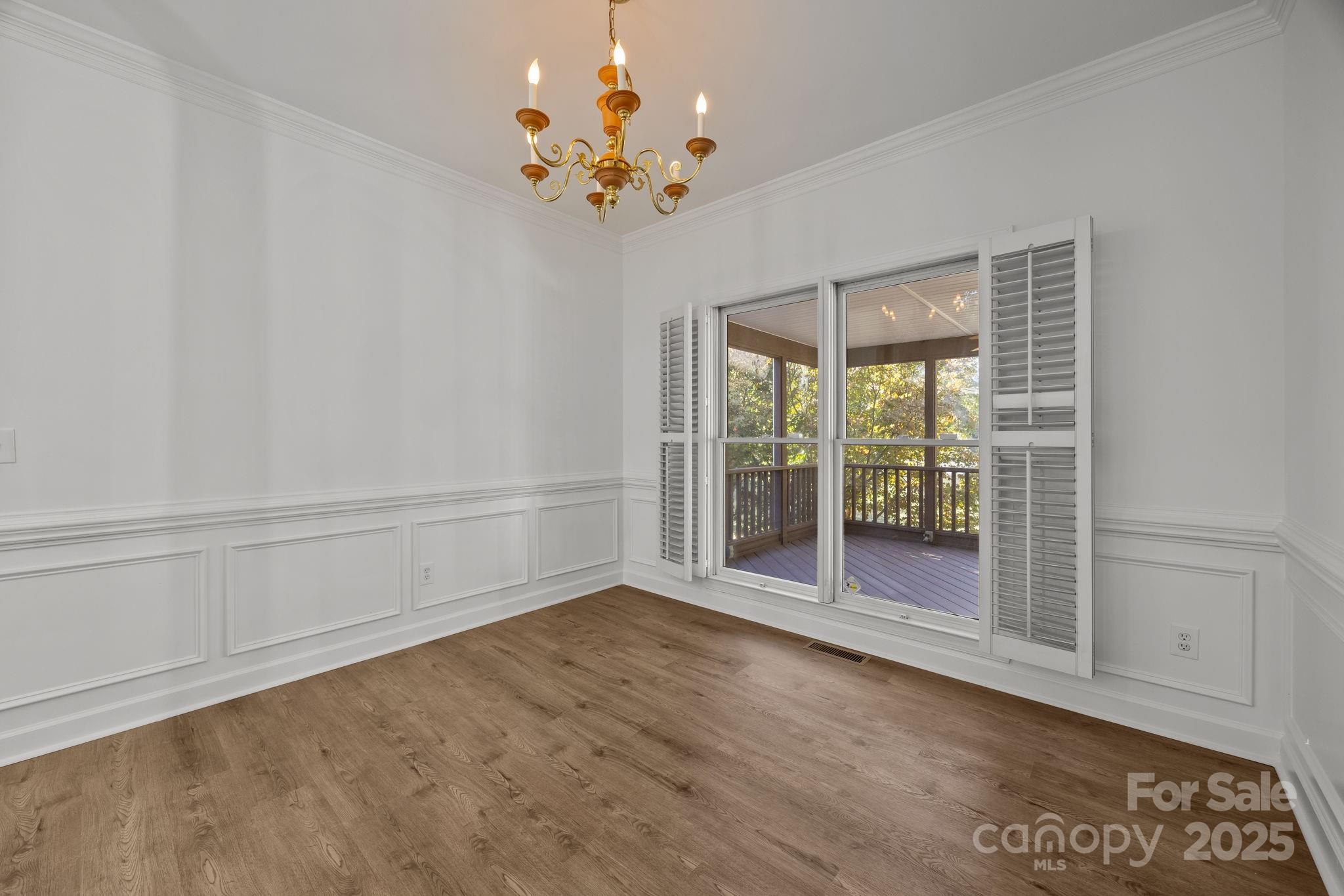 9105 SANDPIPER Drive