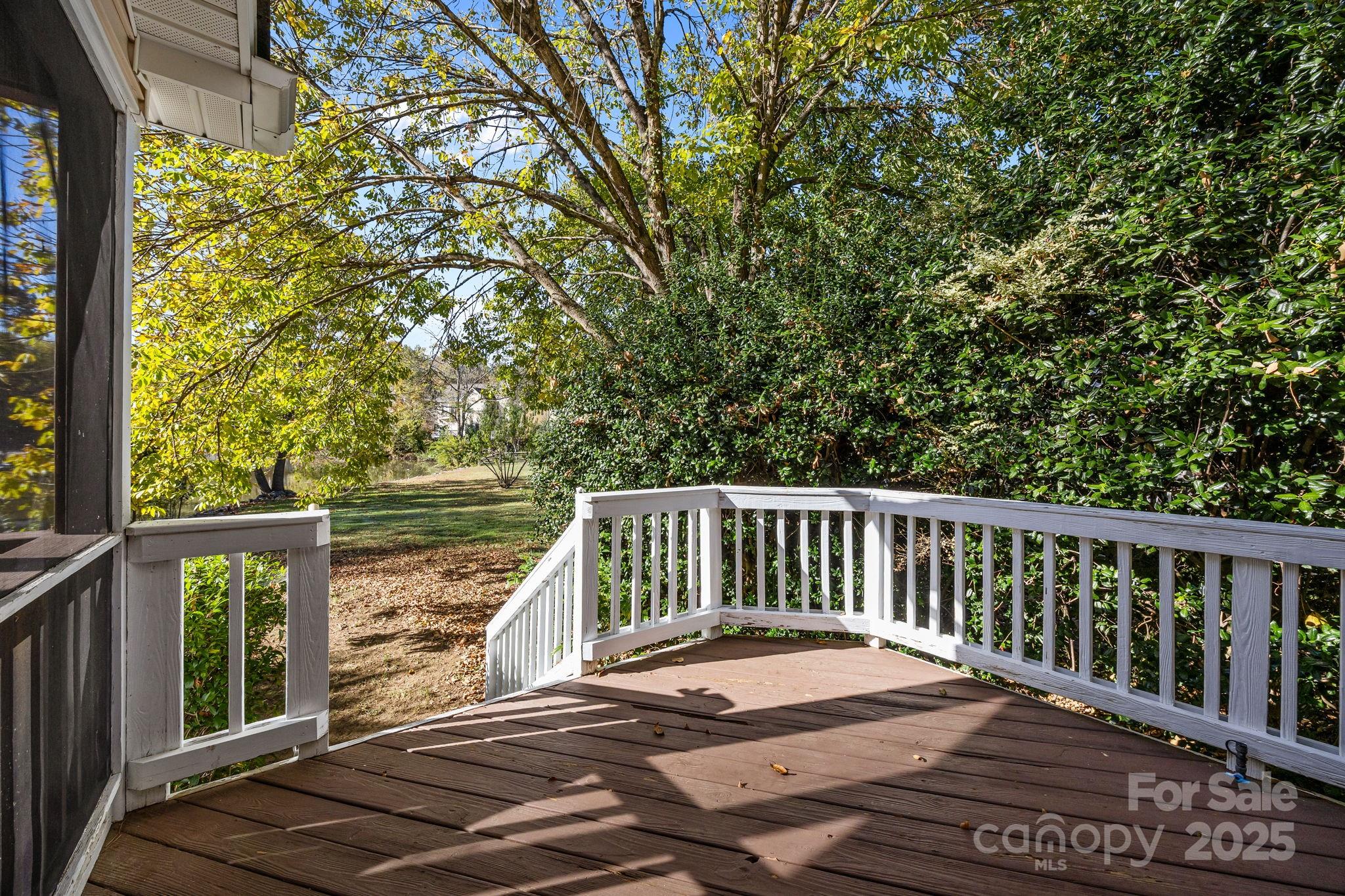 9105 SANDPIPER Drive