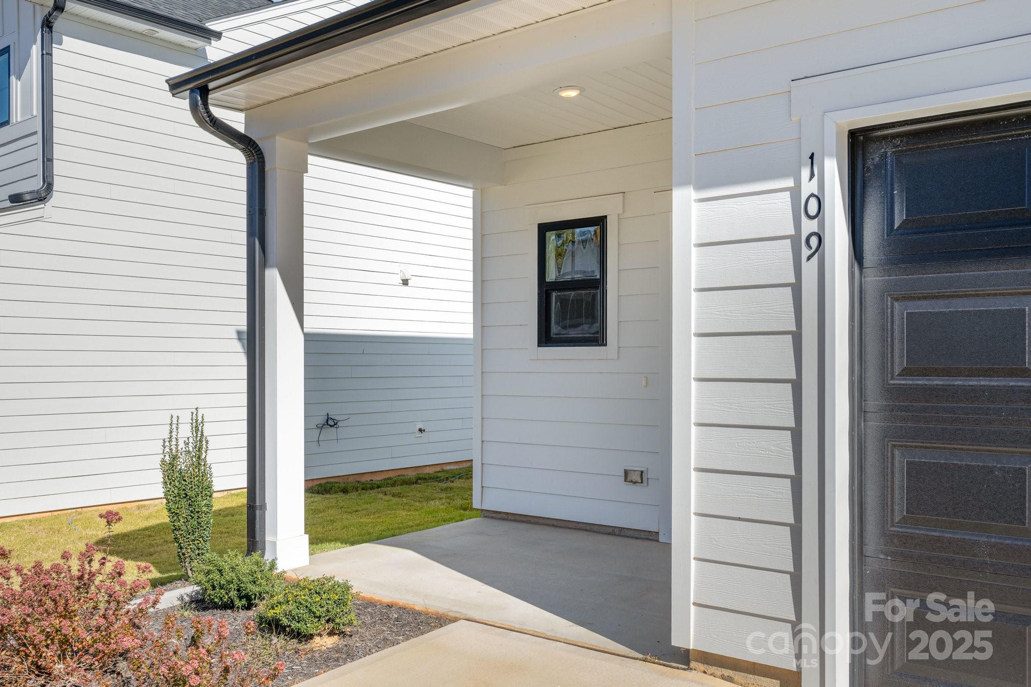 109 Silverwood Court