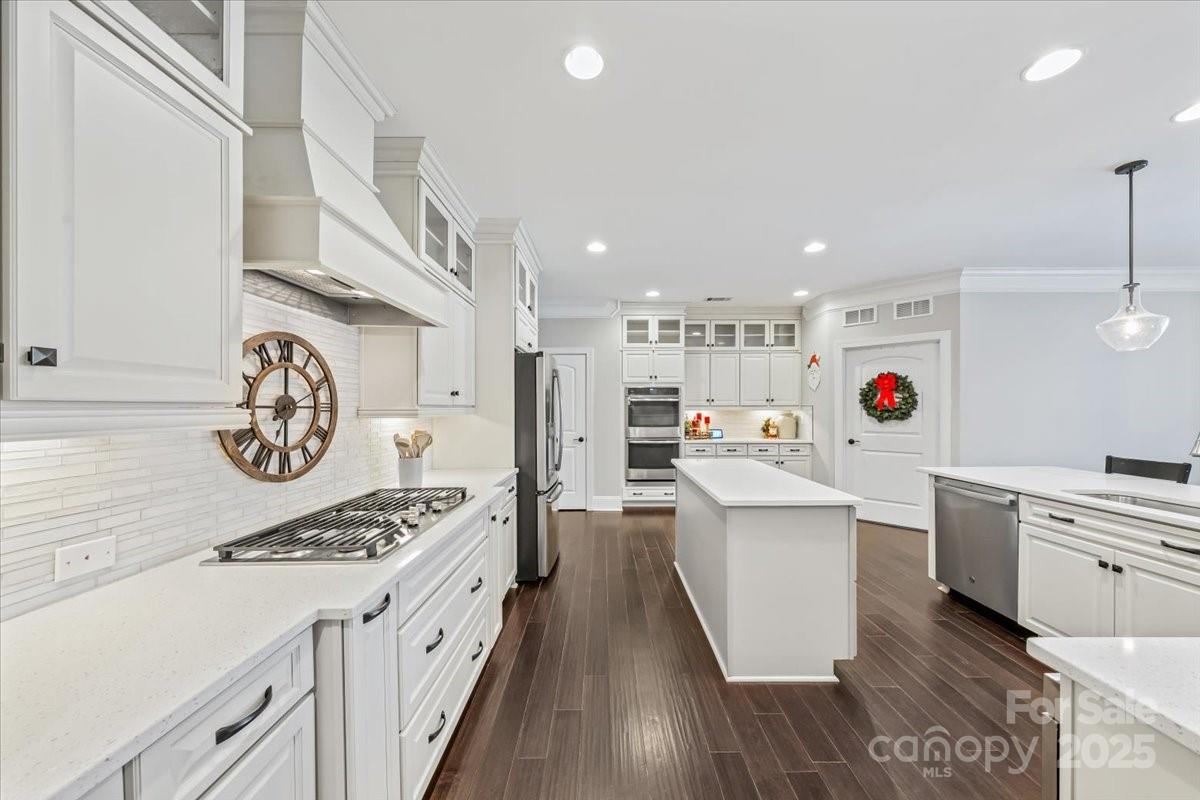 1325 Sommersby Place