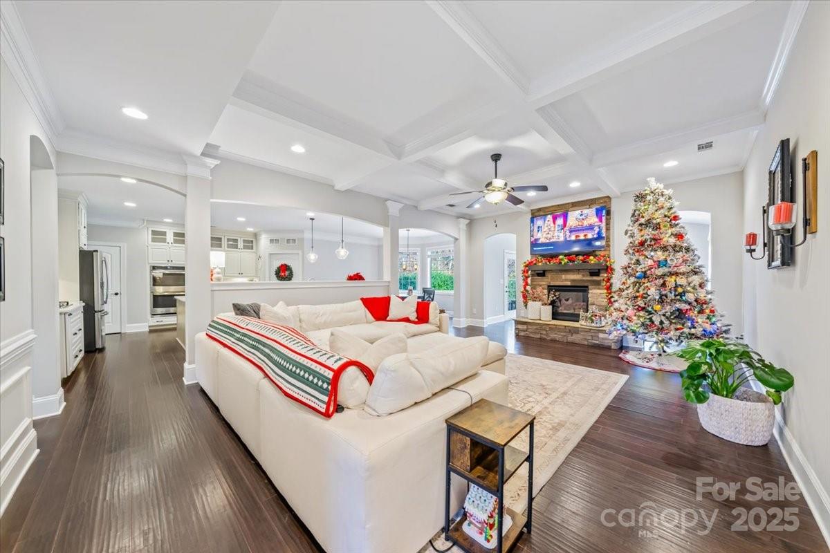 1325 Sommersby Place