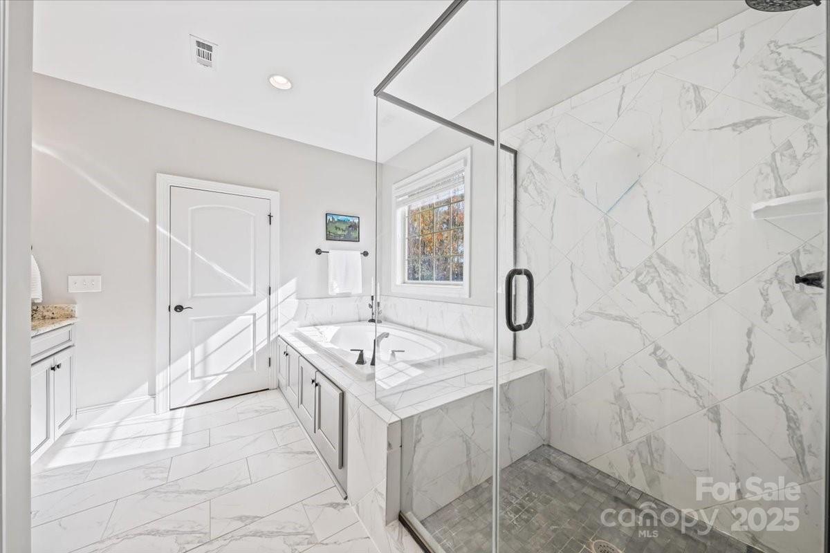 1325 Sommersby Place