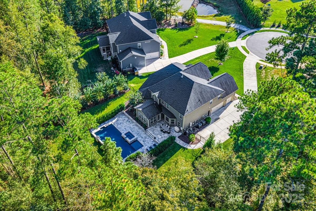 1325 Sommersby Place