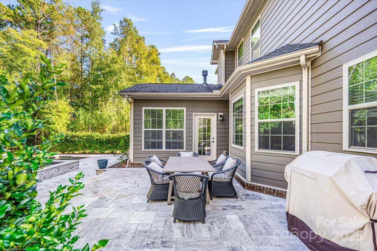 1325 Sommersby Place