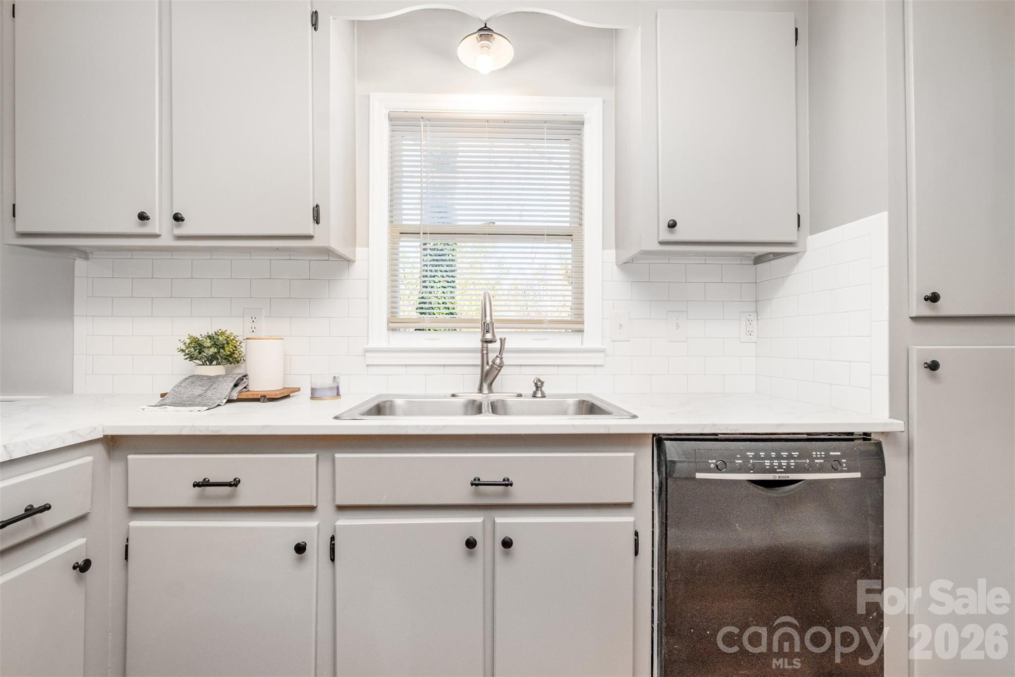 123 General Pemberton Street