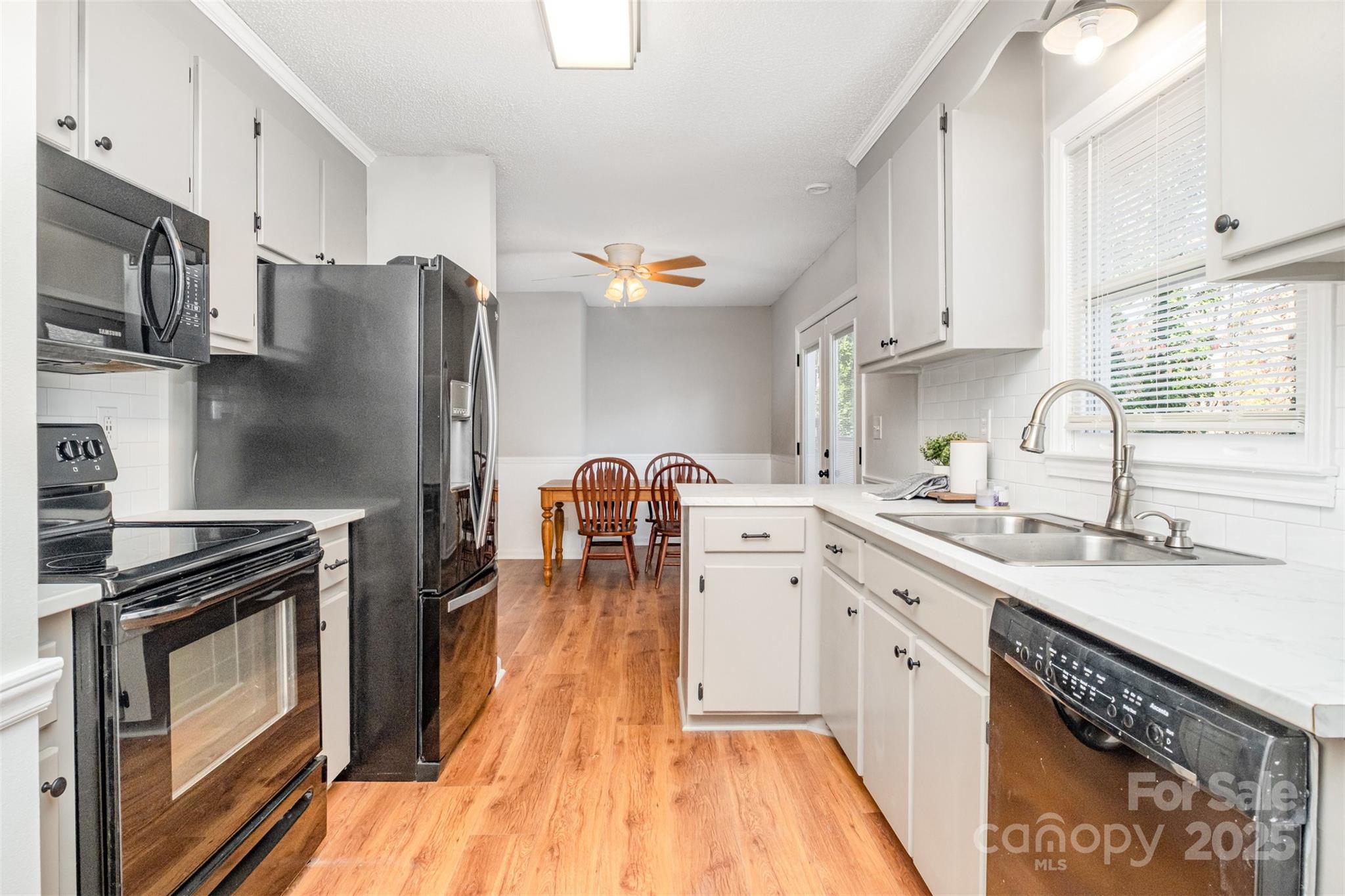 123 General Pemberton Street