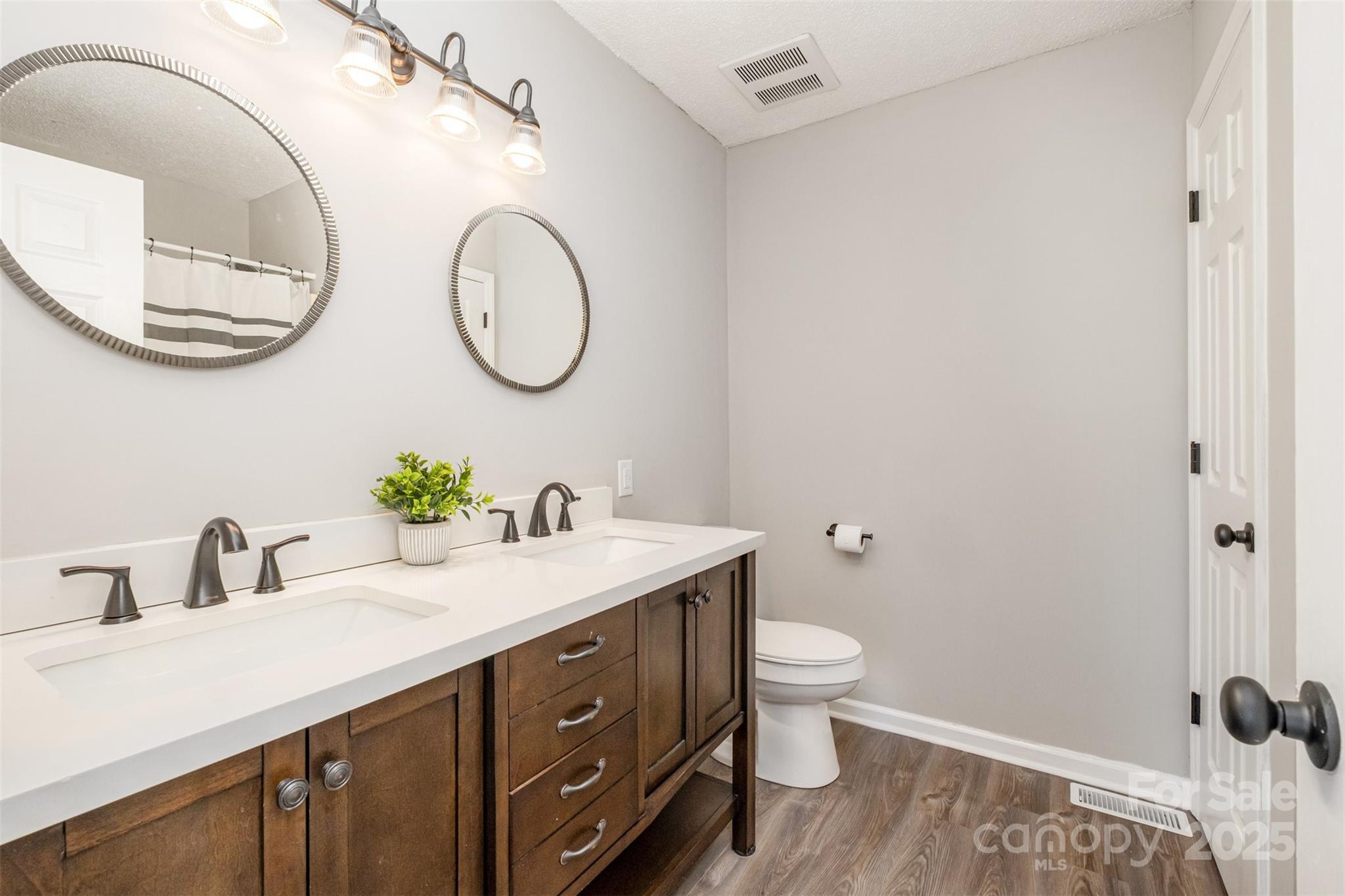 123 General Pemberton Street