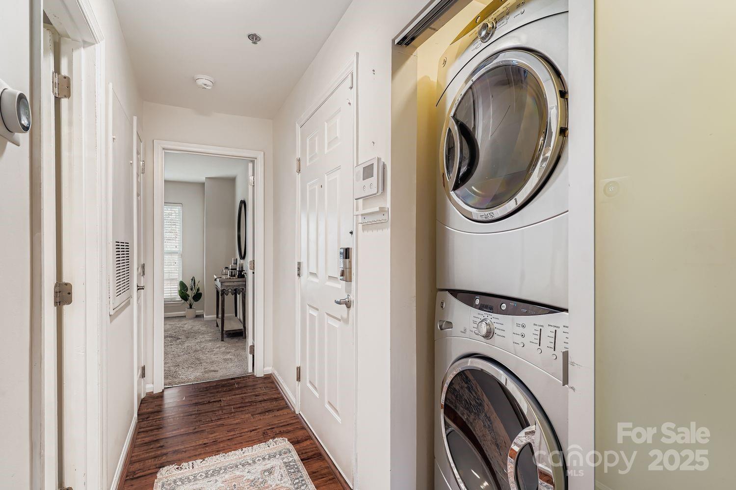 529 N Graham Street Unit: 2G