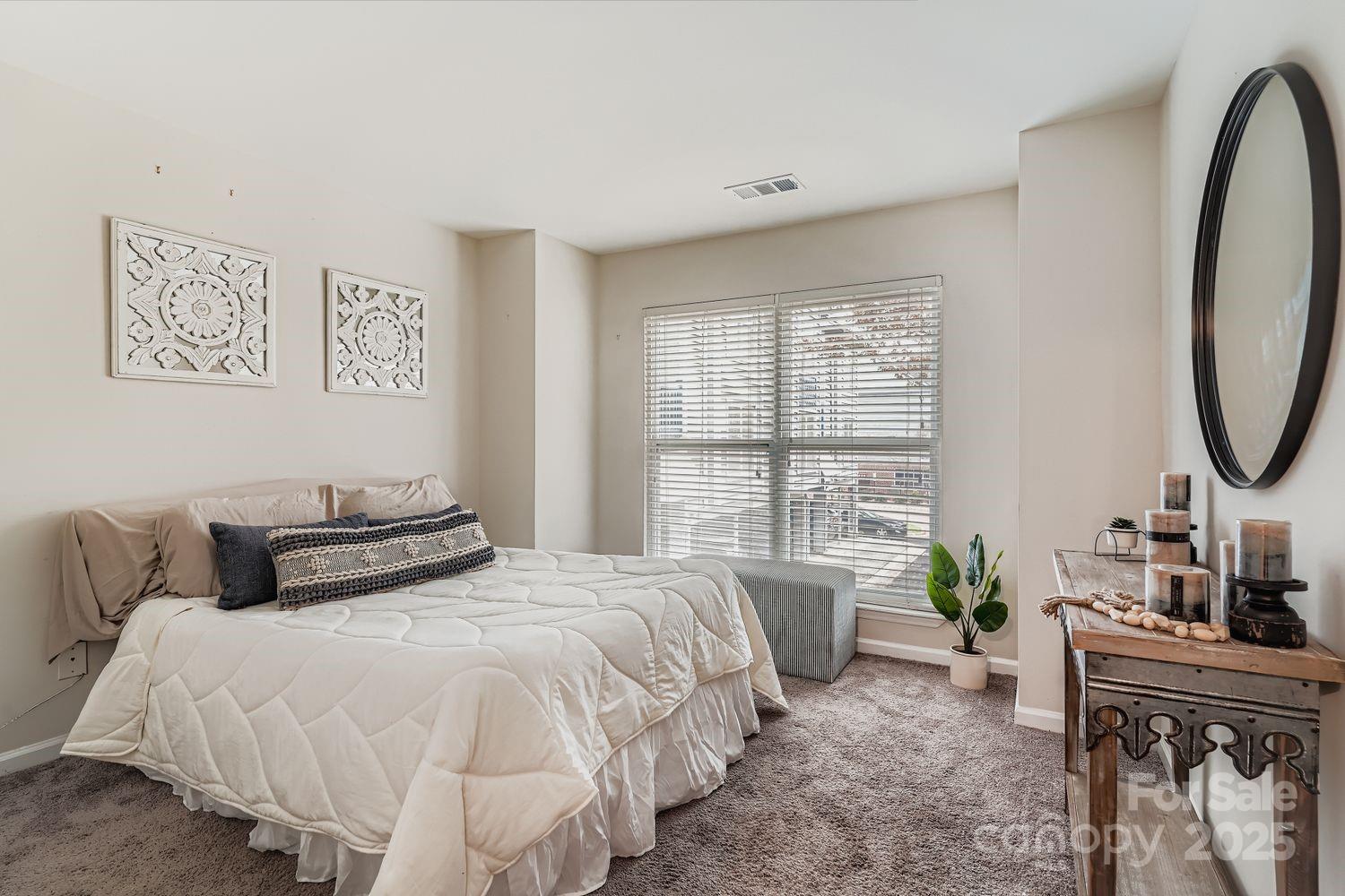 529 N Graham Street Unit: 2G