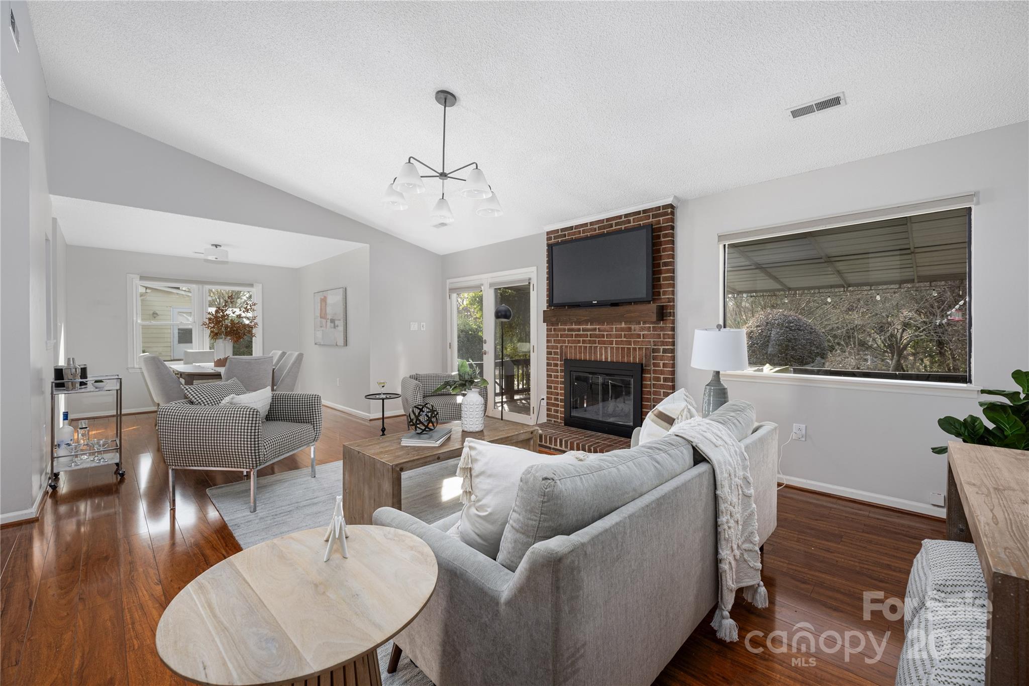 9130 Landsburg Lane