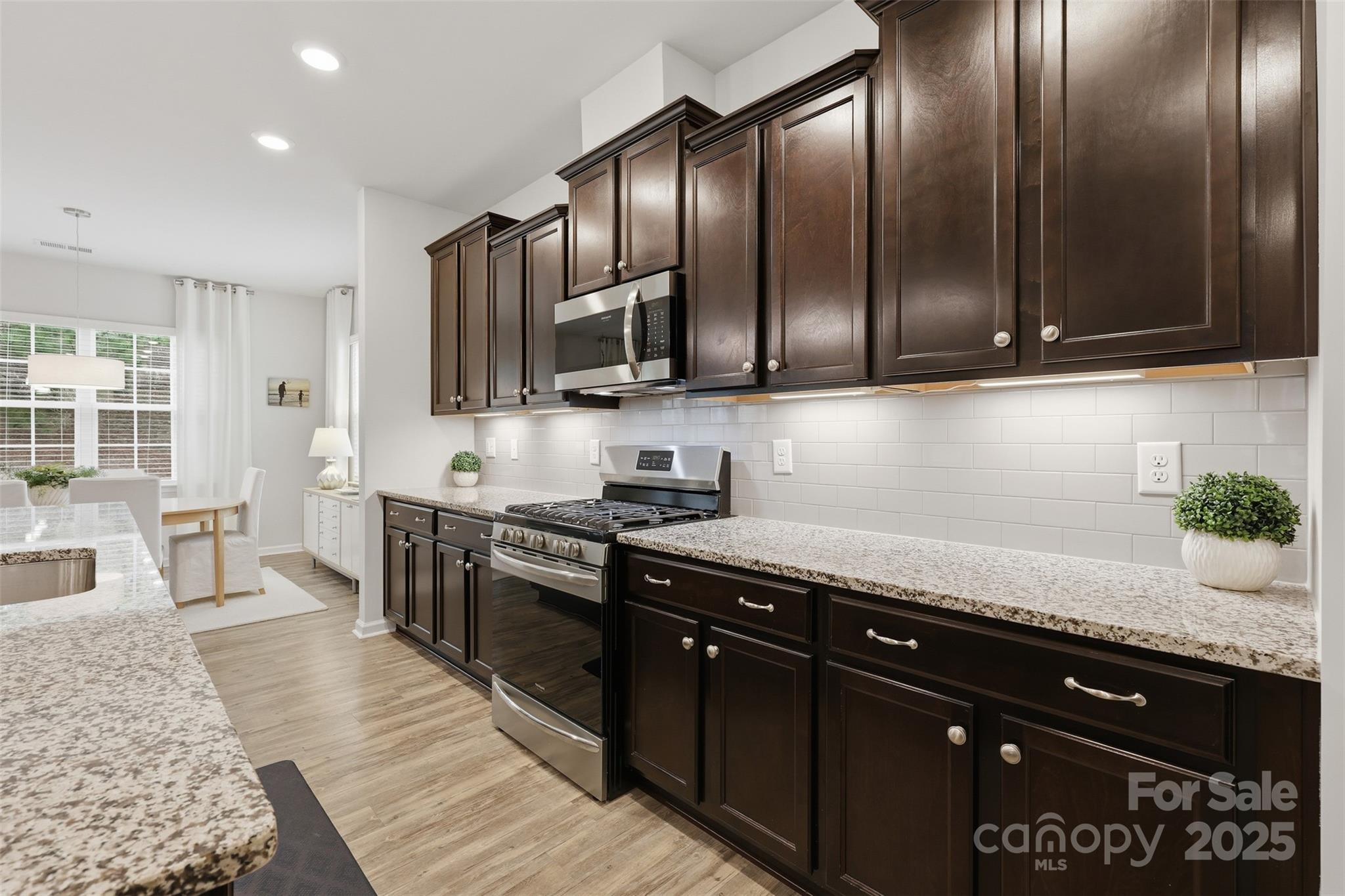 352 Picasso Trail