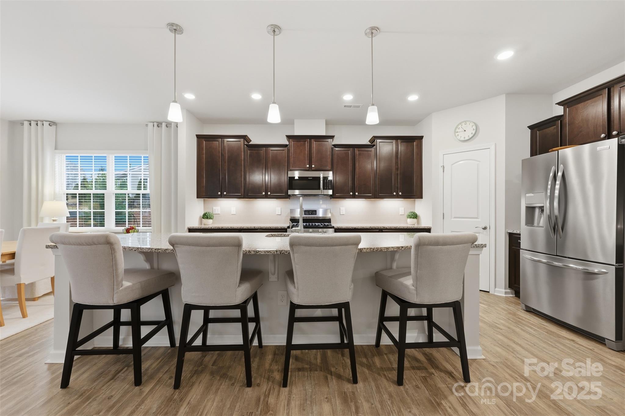 352 Picasso Trail