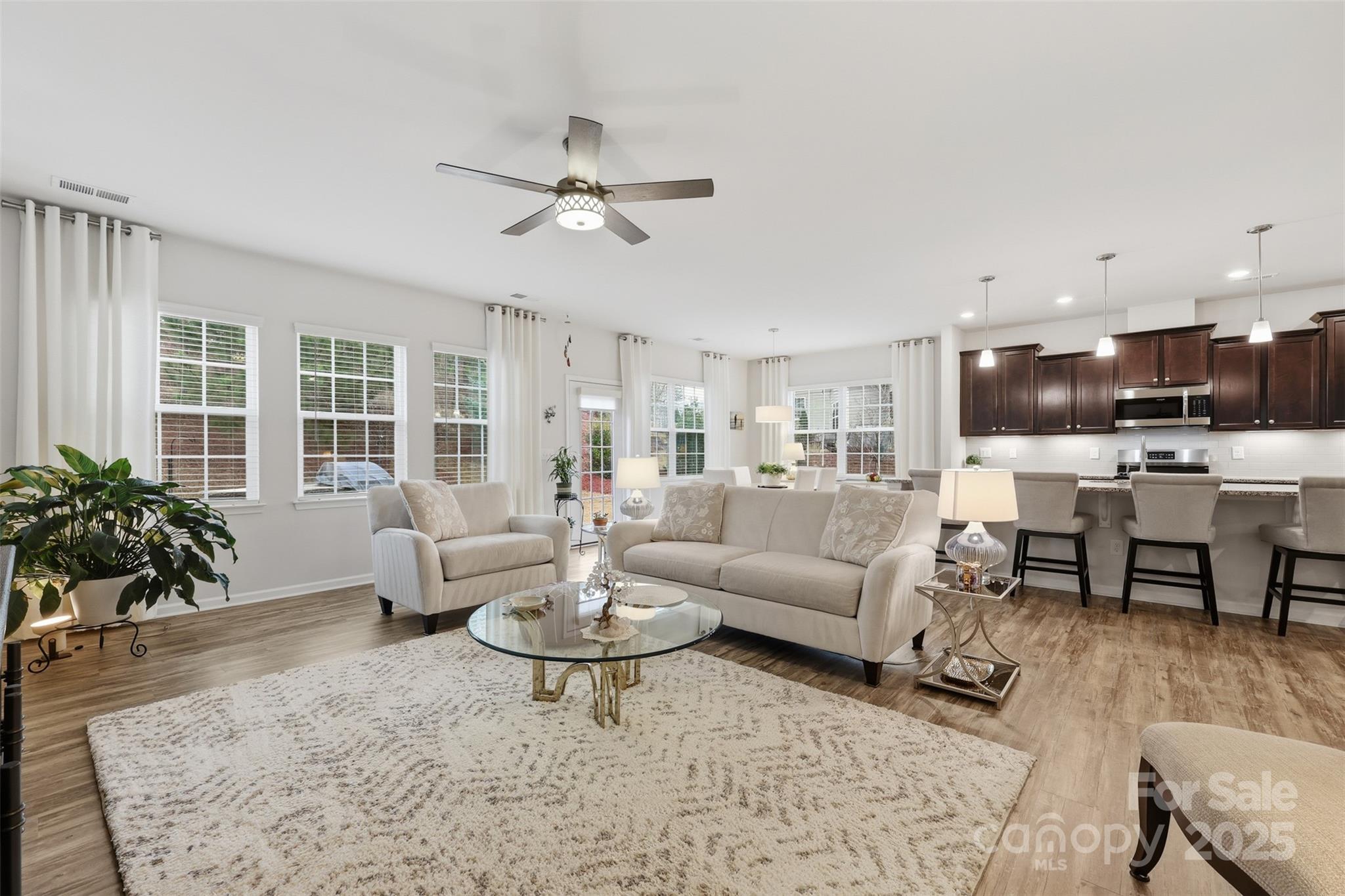 352 Picasso Trail
