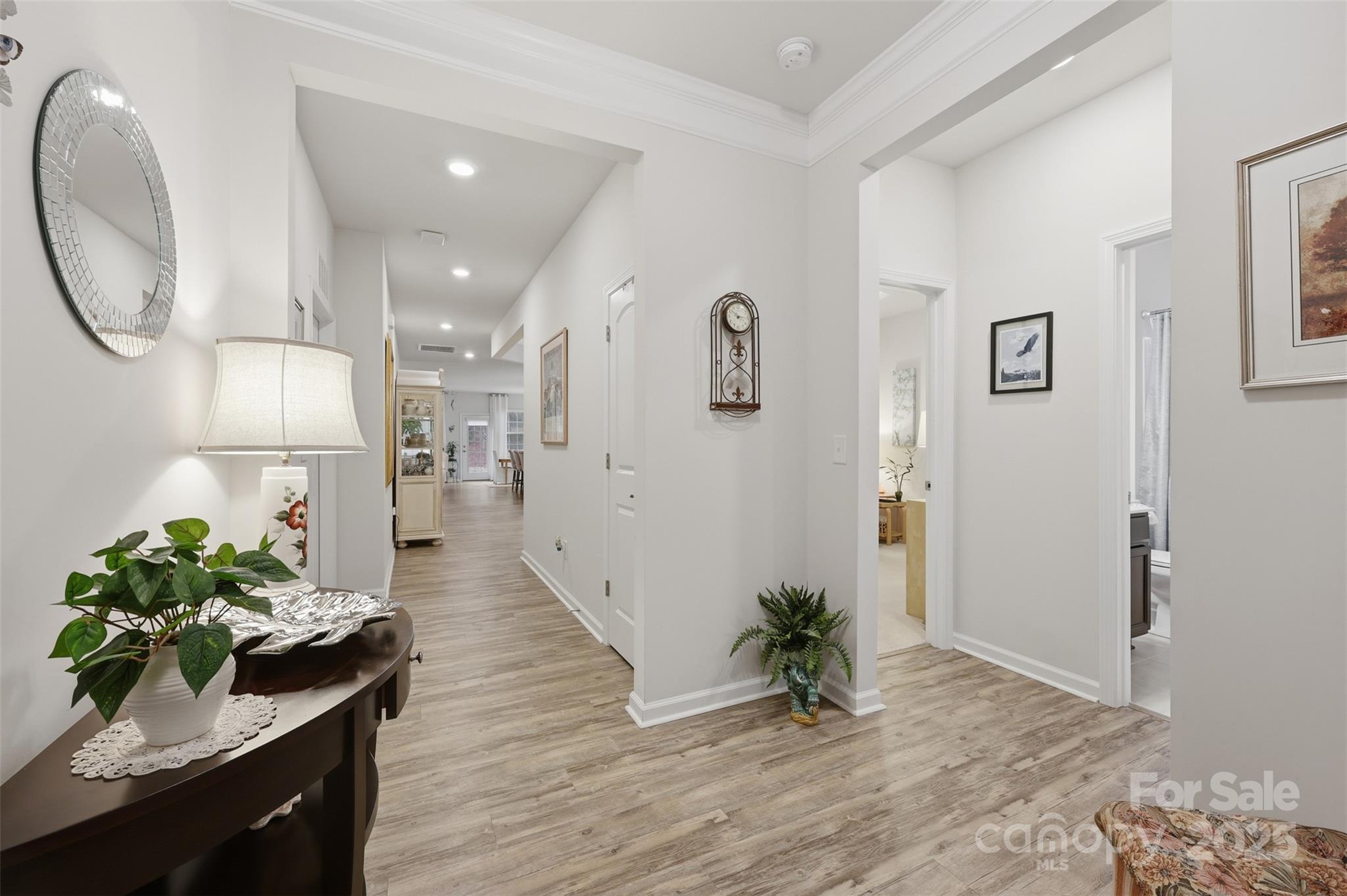 352 Picasso Trail