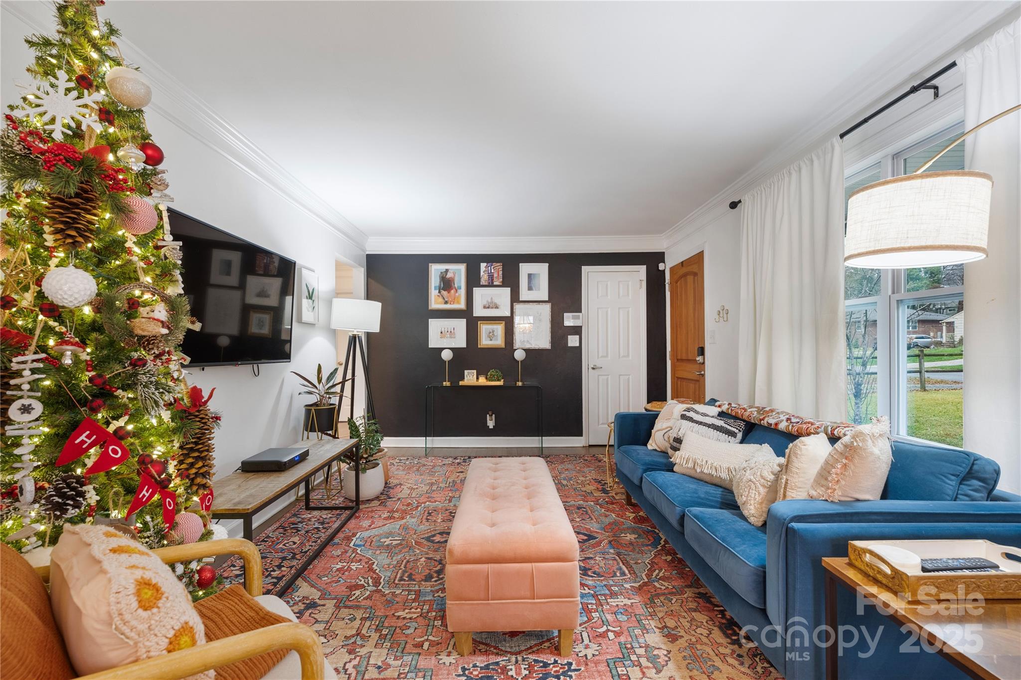 732 Manhasset Road