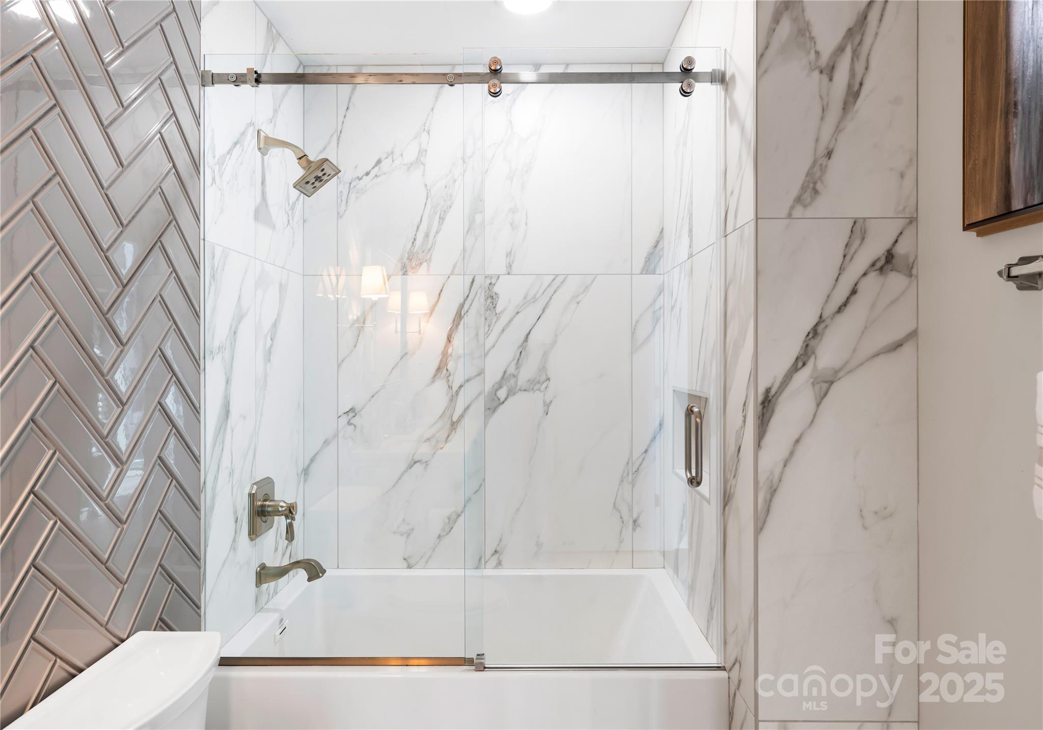 210 N Church Street Unit: 2507