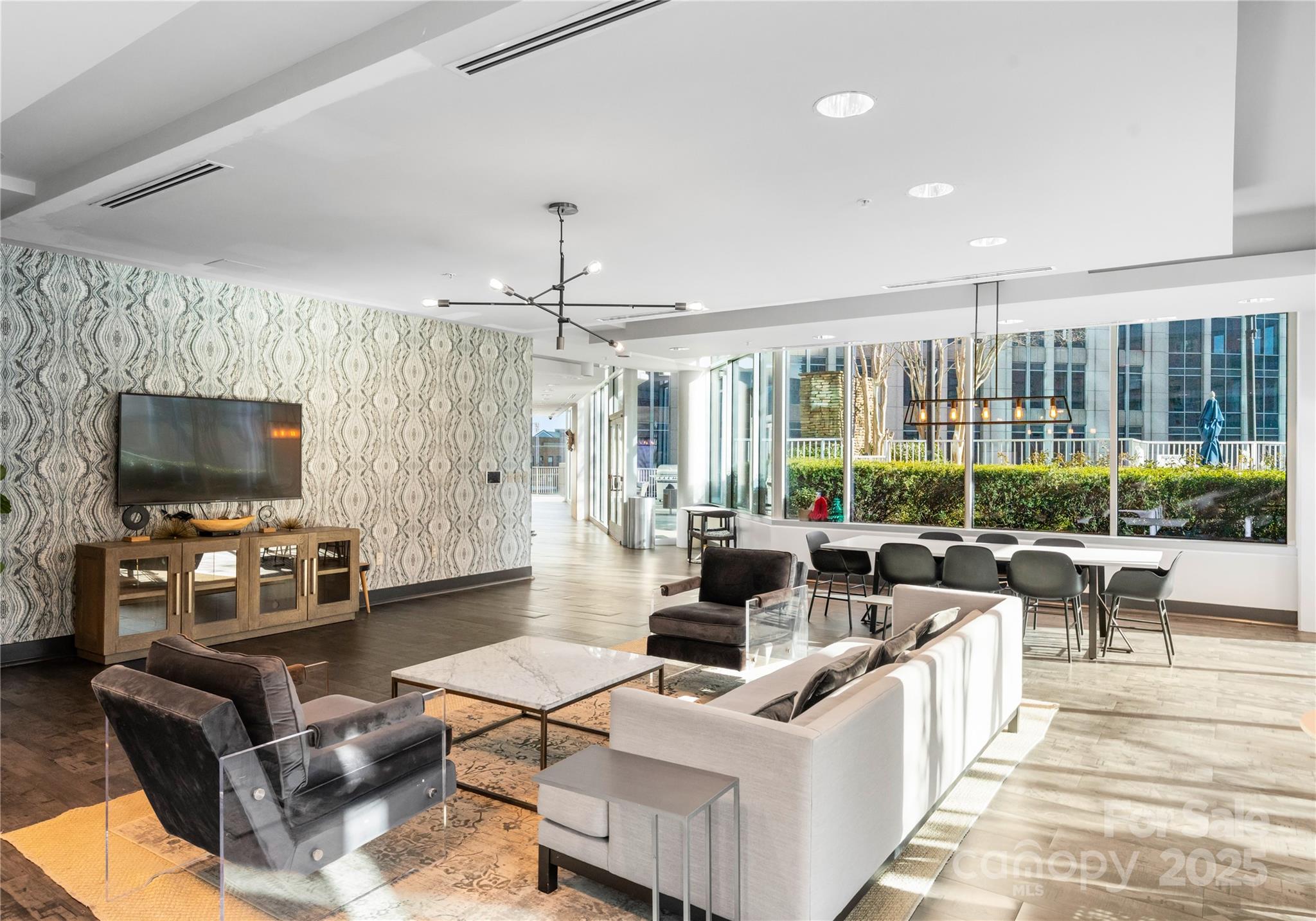 210 N Church Street Unit: 2507