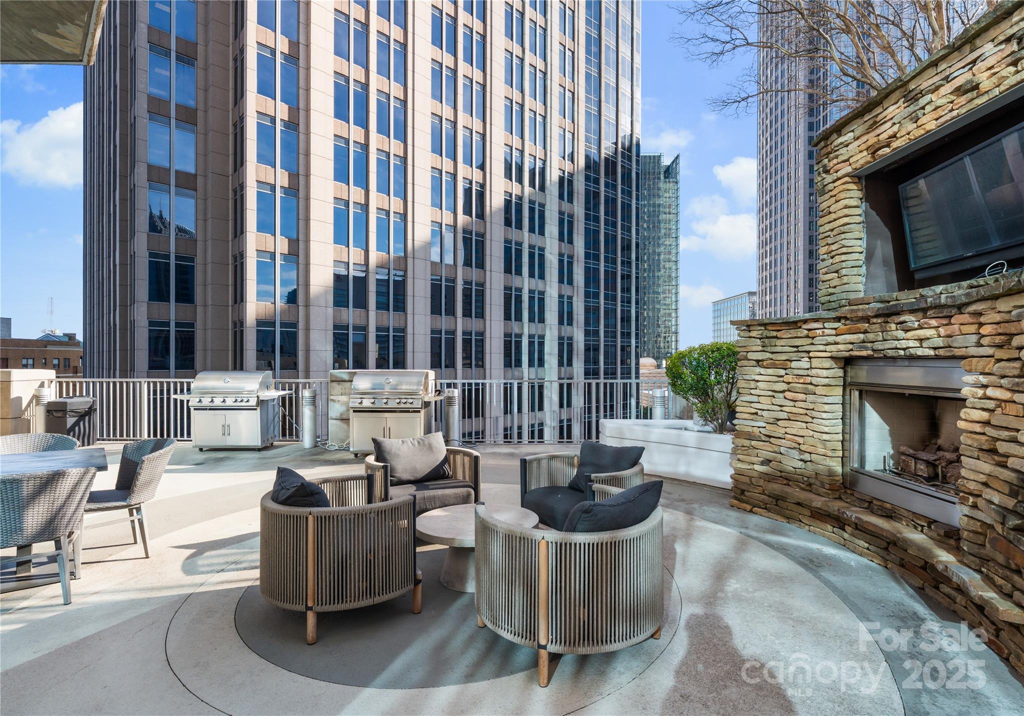 210 N Church Street Unit: 2507