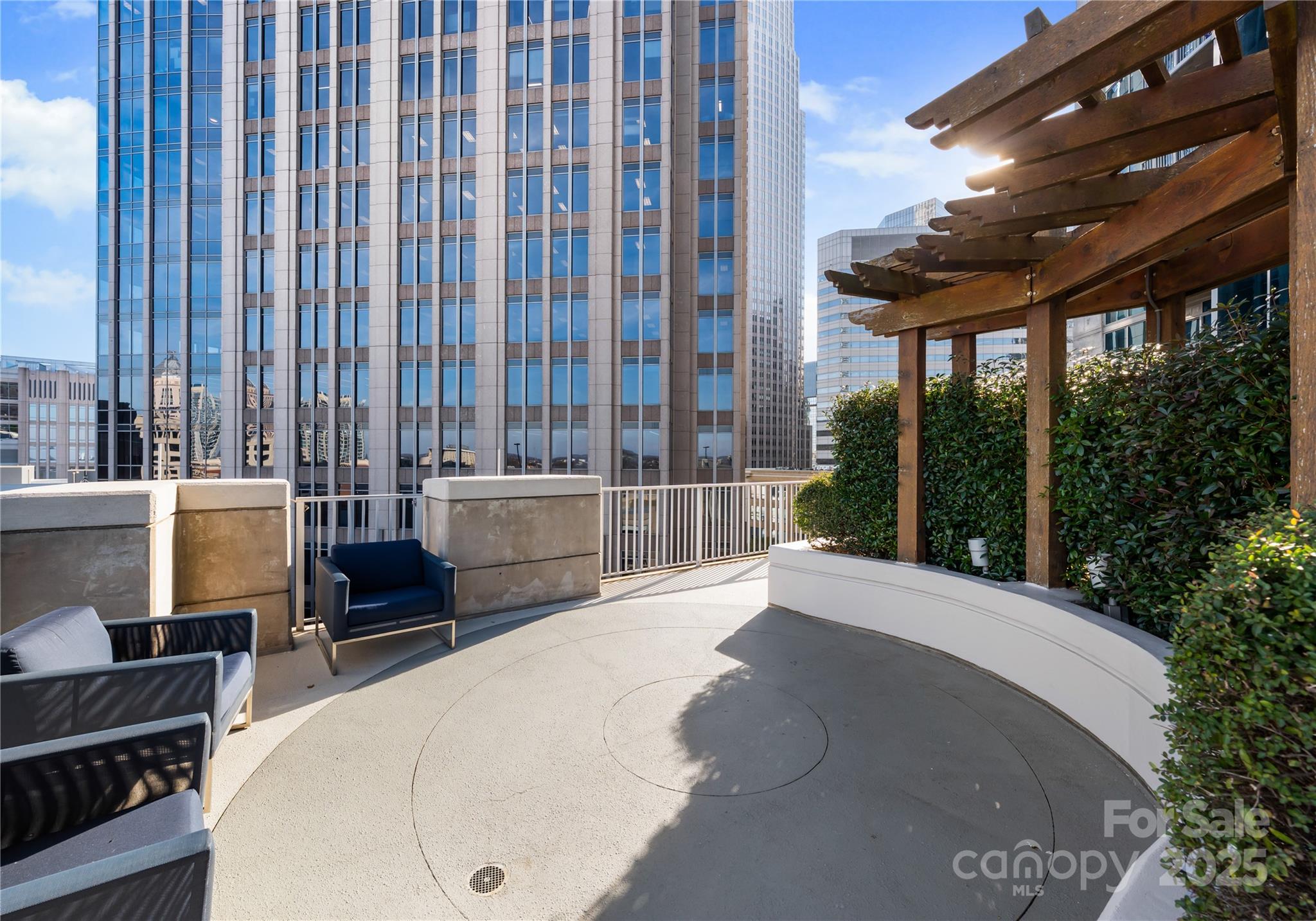 210 N Church Street Unit: 2507