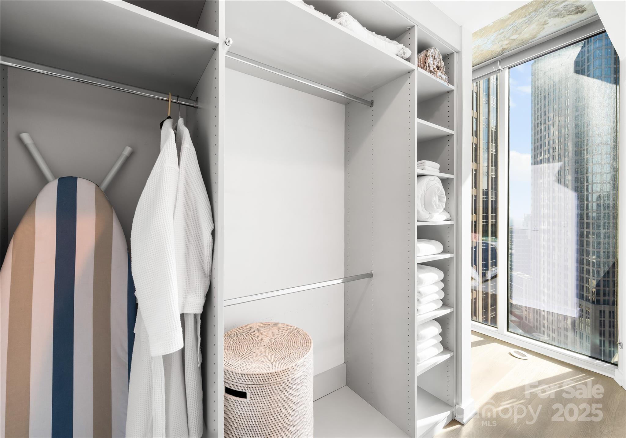 210 N Church Street Unit: 2507